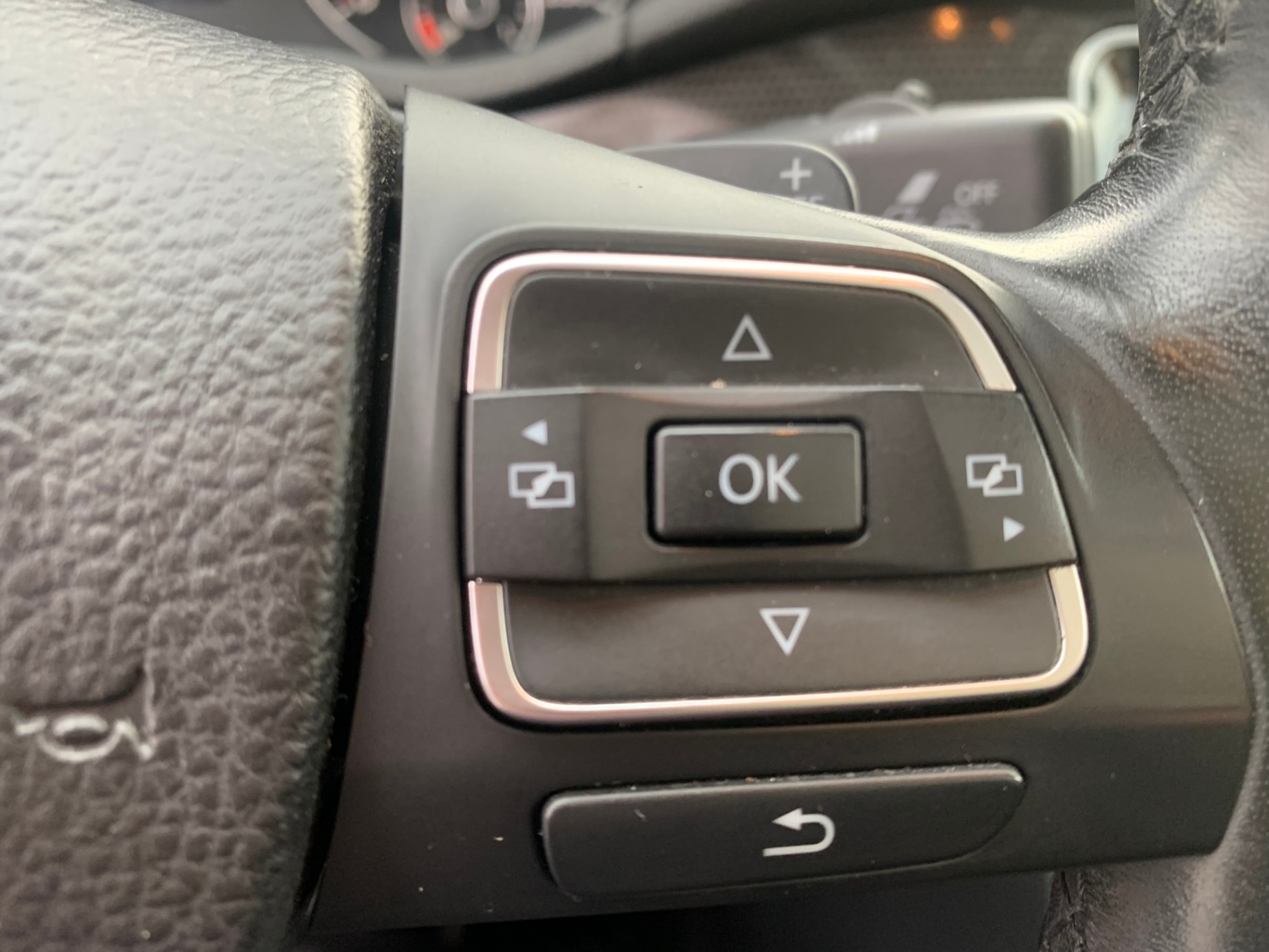 /enixmotorsportltd/2012-Volkswagen-Passat-7124455041270537.jpg