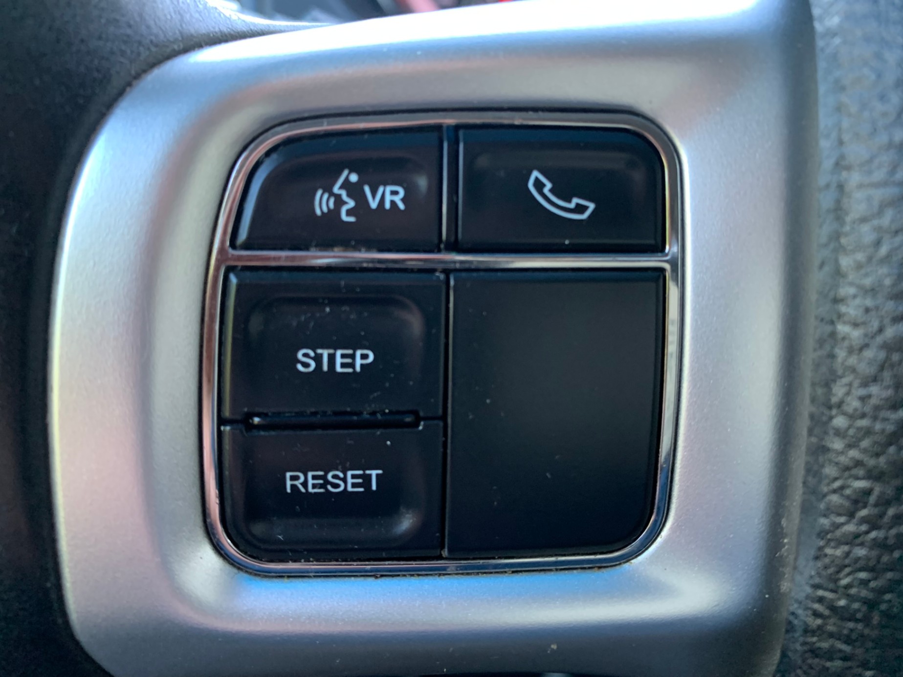 /enixmotorsportltd/2013-Dodge-GrandCaravan-21209651402518492.jpg