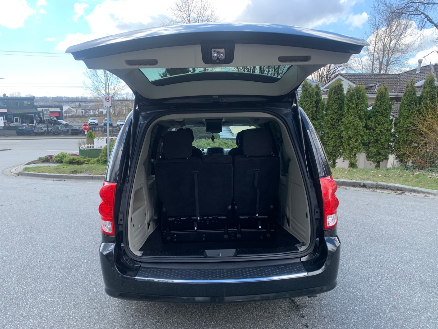 /enixmotorsportltd/2013-Dodge-GrandCaravan-22274729579526276.jpg