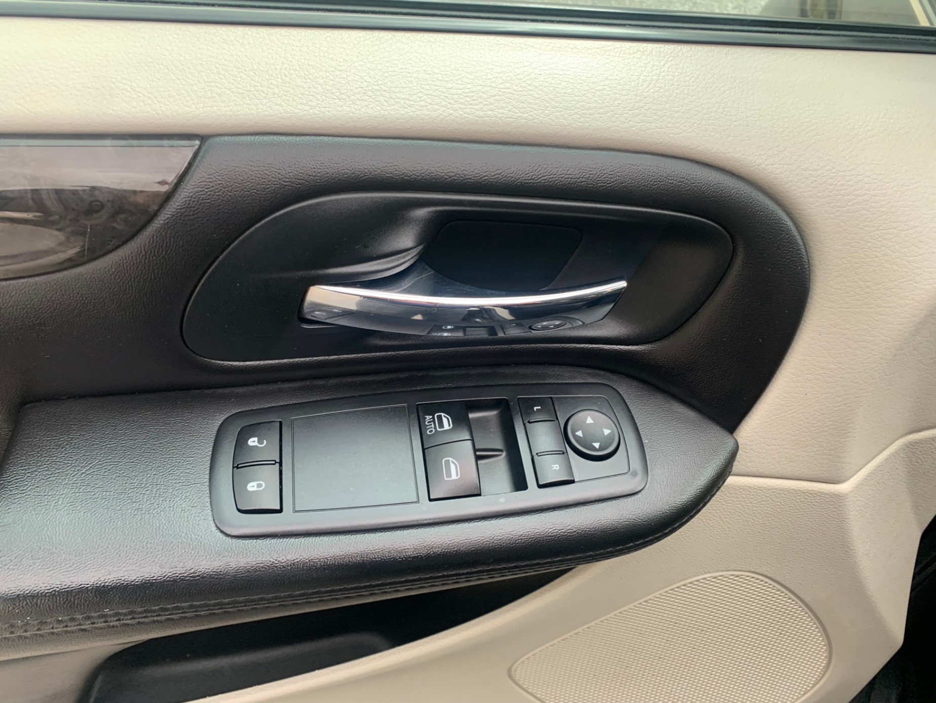 /enixmotorsportltd/2013-Dodge-GrandCaravan-44239032577644877.jpg