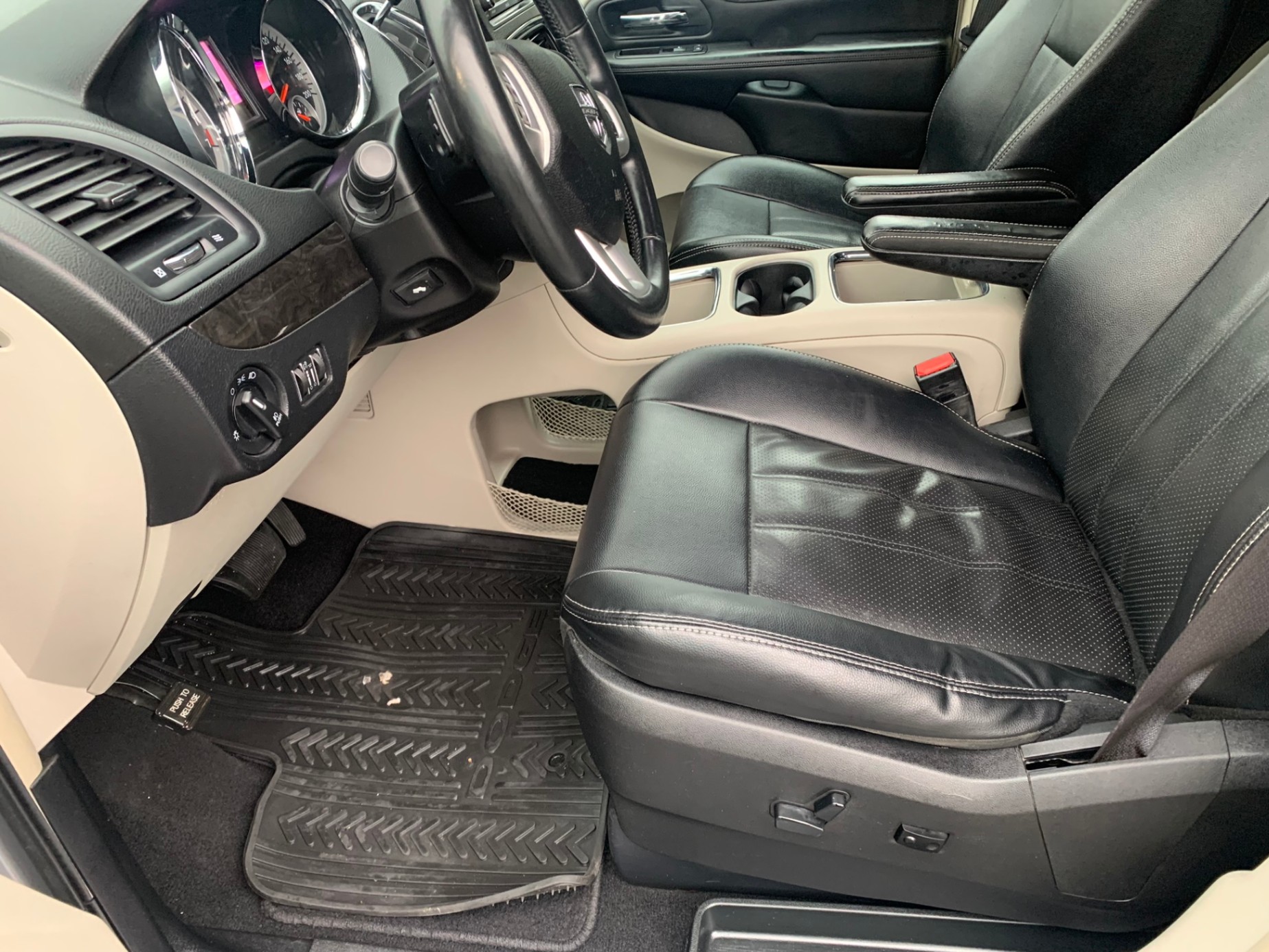 /enixmotorsportltd/2013-Dodge-GrandCaravan-7138985006145517.jpg
