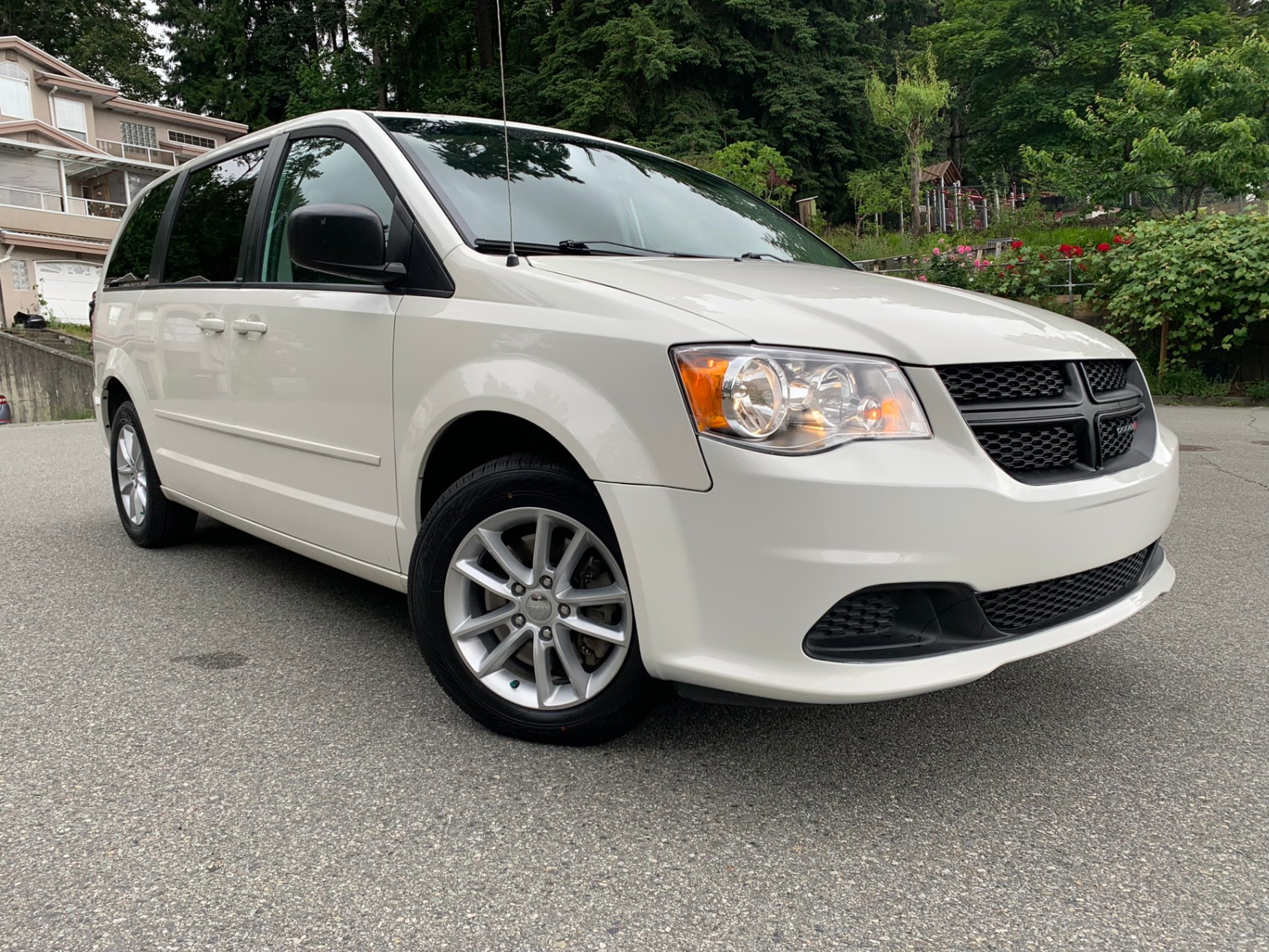 /enixmotorsportltd/2013-Dodge-GrandCaravan-8776610501043647.jpg