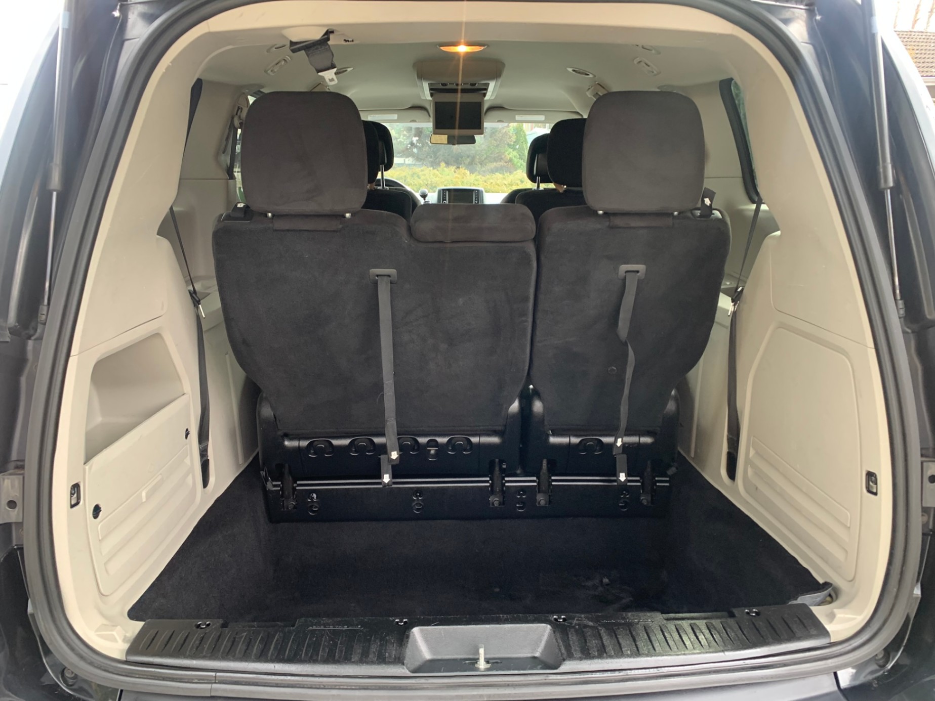 /enixmotorsportltd/2013-Dodge-GrandCaravan-8844739918157172.jpg