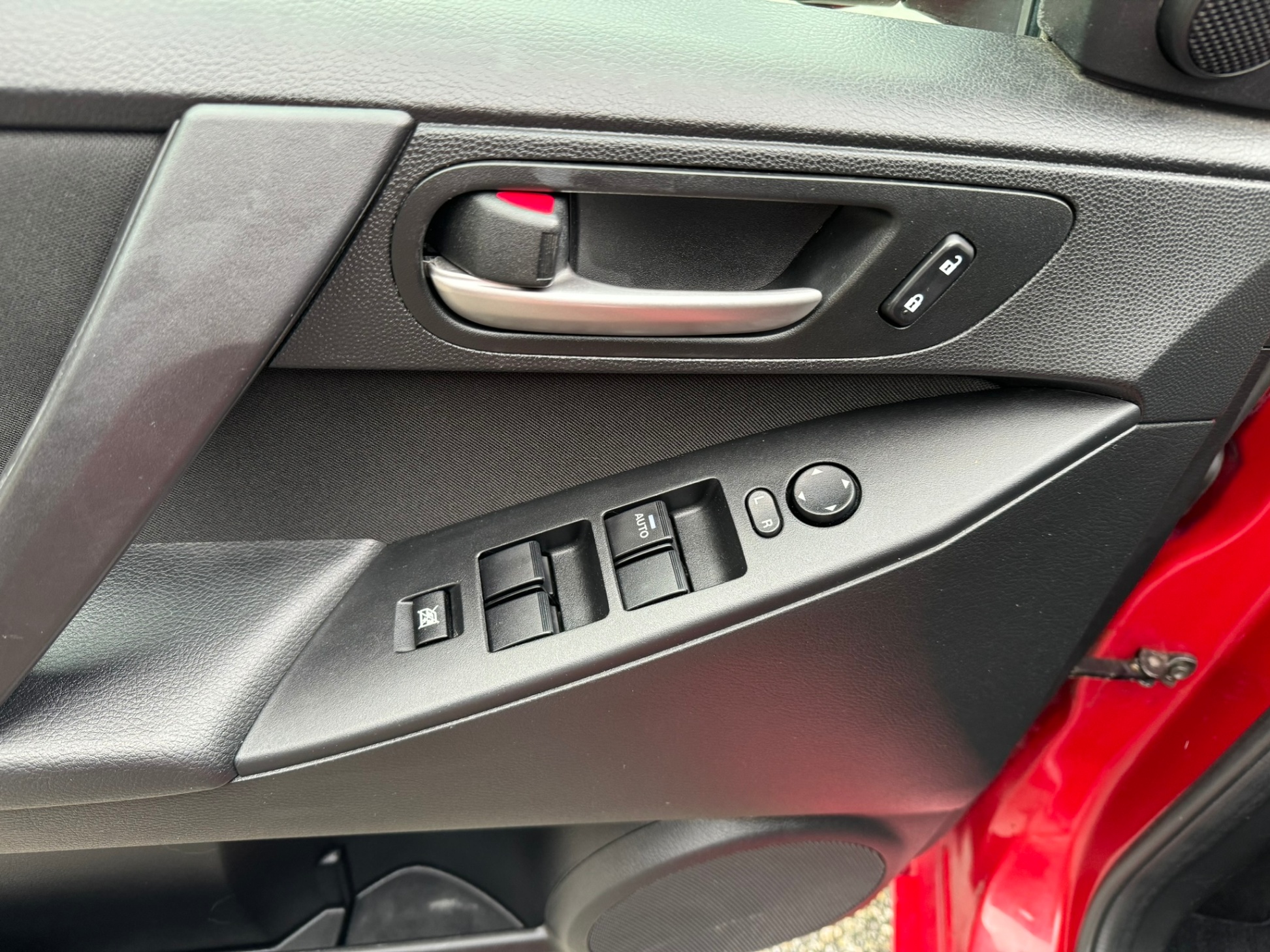 /enixmotorsportltd/2013-Mazda-Mazda3-09279696428449391.jpg