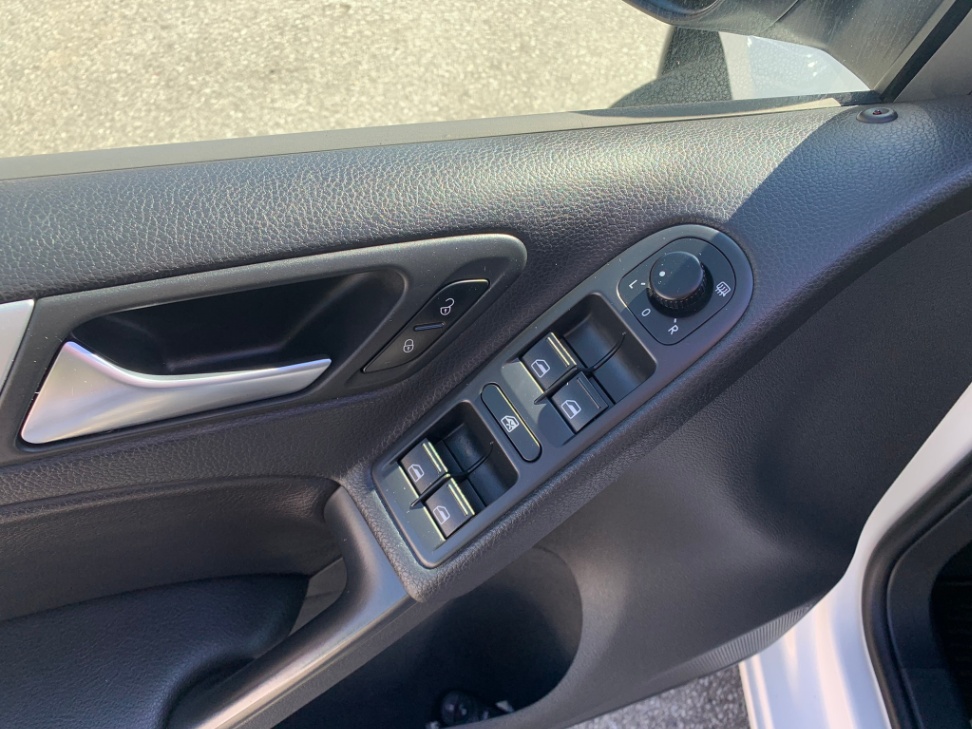 /enixmotorsportltd/2013-Volkswagen-Golf-013359874138795247.jpg