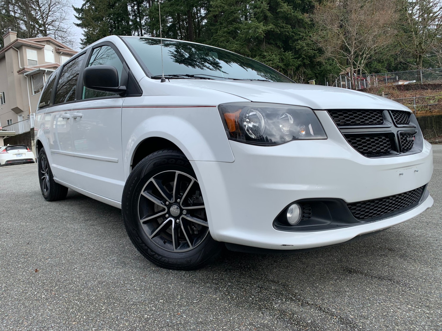 /enixmotorsportltd/2014-Dodge-GrandCaravan-3677922846206725.jpg