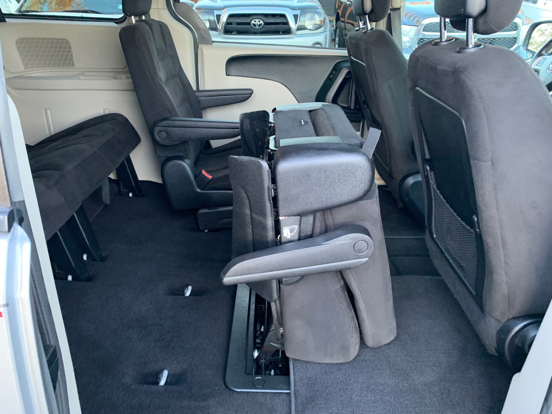 /enixmotorsportltd/2014-Dodge-GrandCaravan-42834466536259796.jpg
