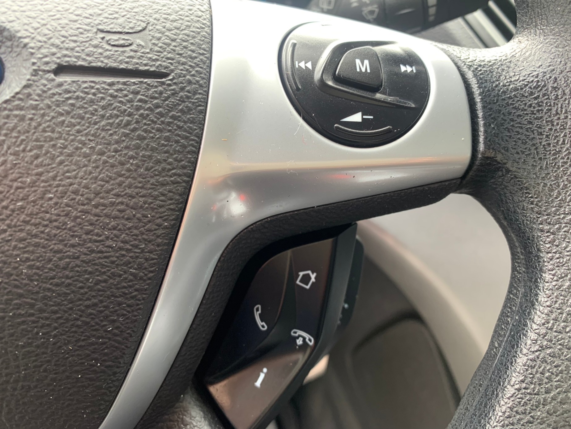 /enixmotorsportltd/2014-Ford-Escape-9120994830996347.jpg