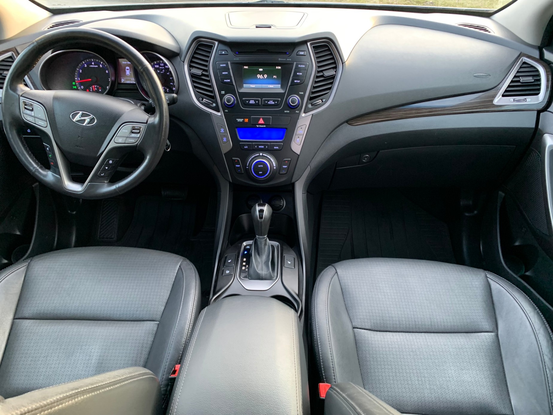 /enixmotorsportltd/2014-Hyundai-SantaFe-09662271024329527.jpg