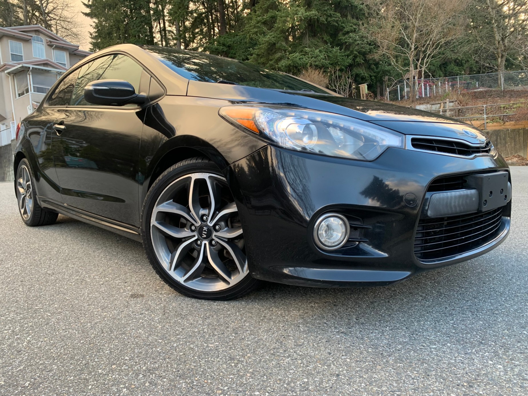 /enixmotorsportltd/2014-Kia-ForteKoup-2255909932180471.jpg