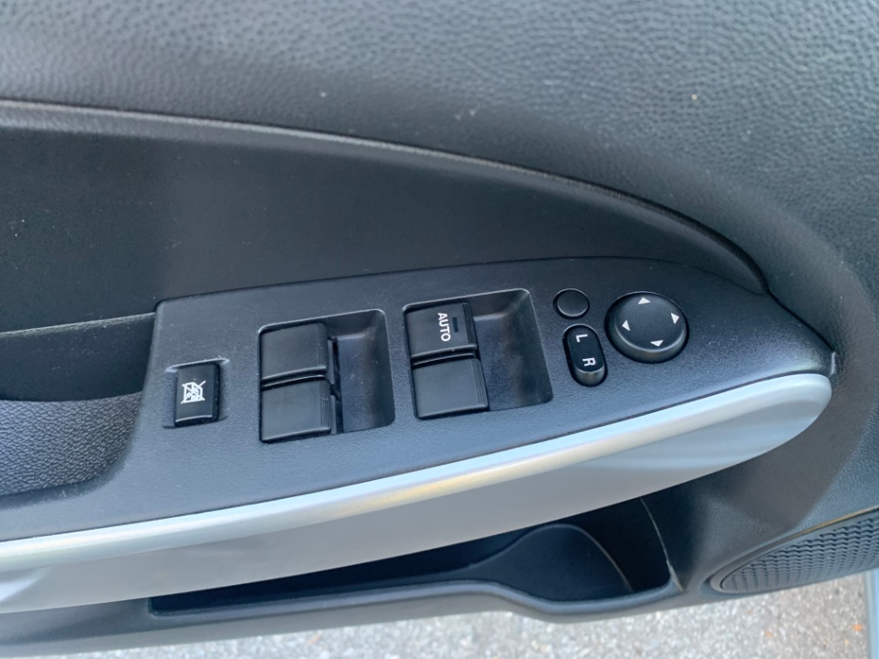 /enixmotorsportltd/2014-Mazda-Mazda2-12663451743492105.jpg
