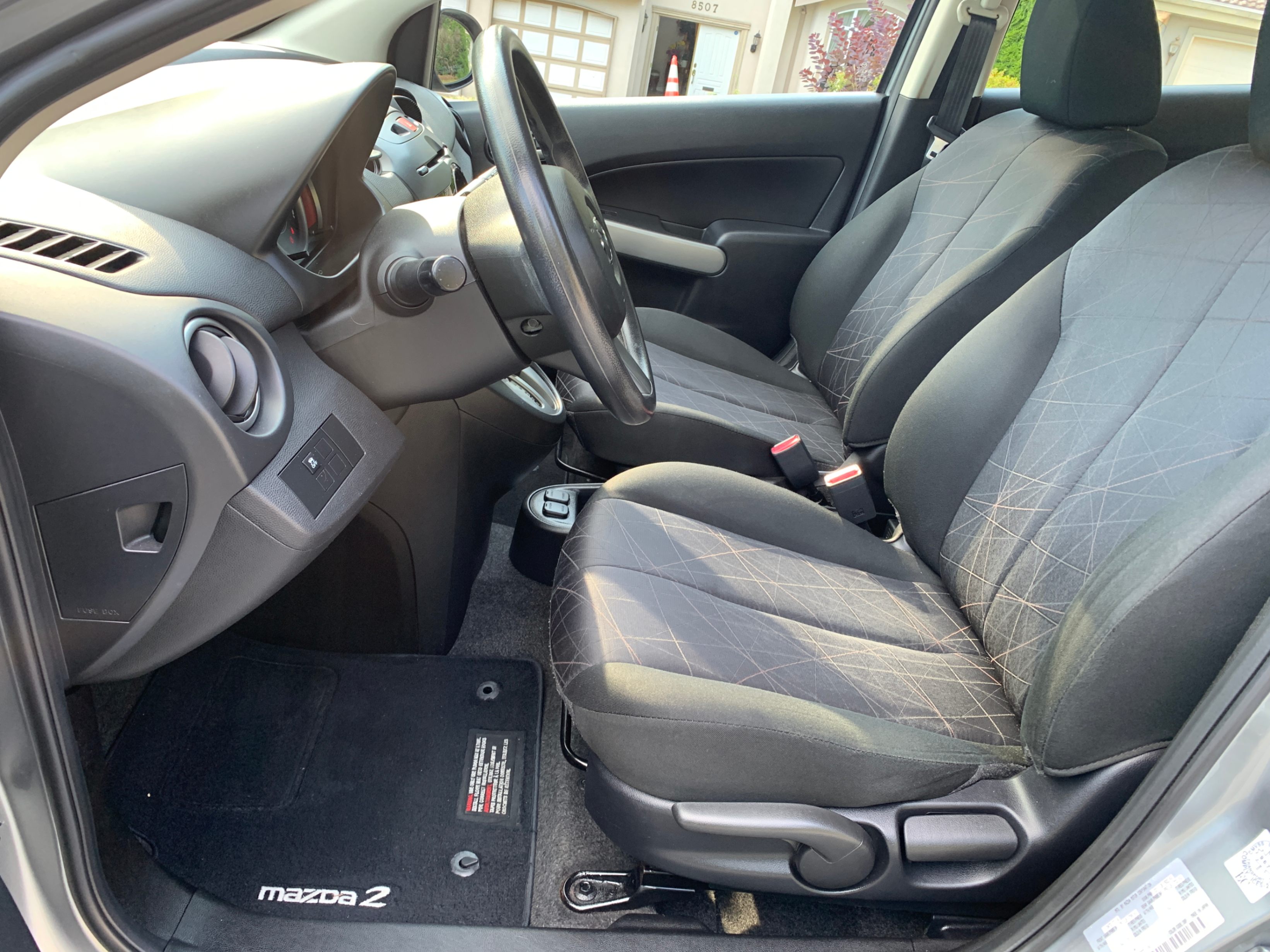 /enixmotorsportltd/2014-Mazda-Mazda2-24555894626044217.jpg