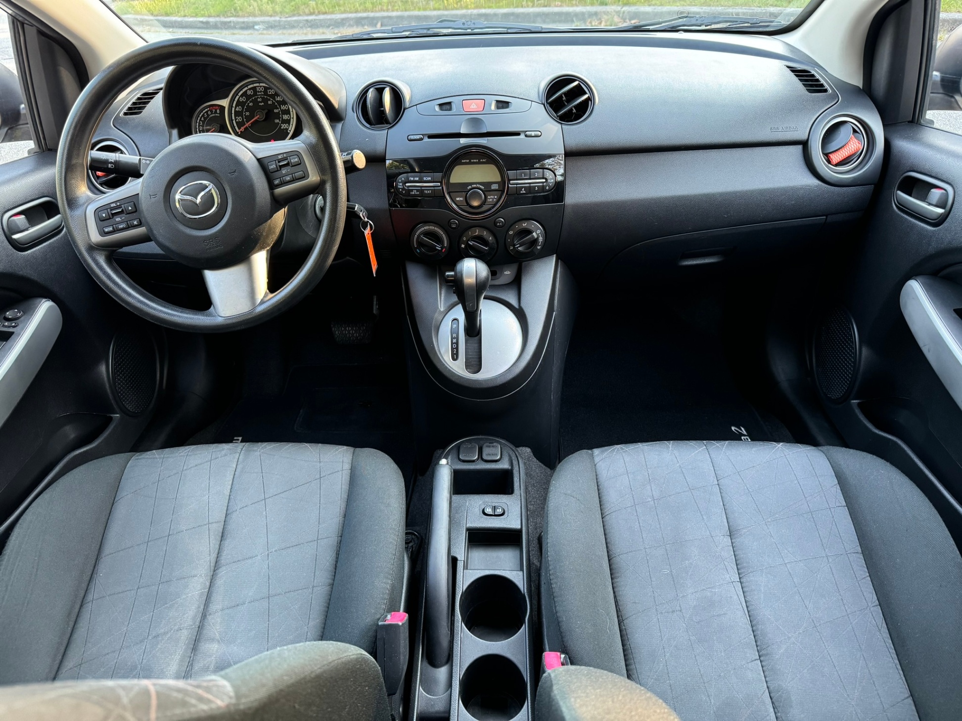 /enixmotorsportltd/2014-Mazda-Mazda2-40125196347613756.jpg