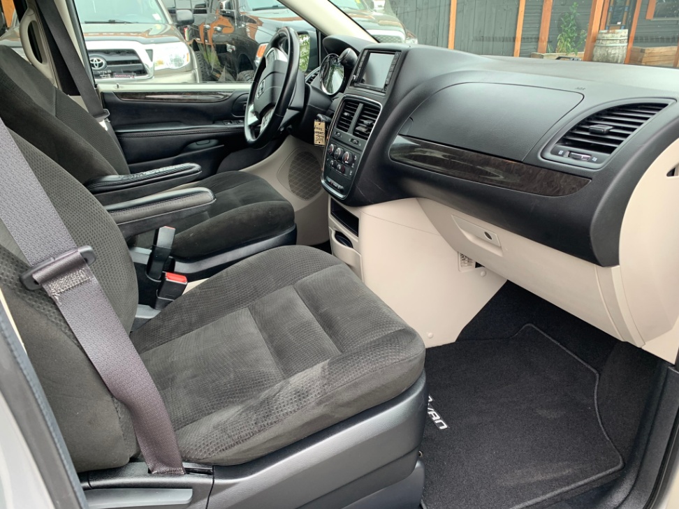 /enixmotorsportltd/2015-Dodge-GrandCaravan-1532176414653621.jpg