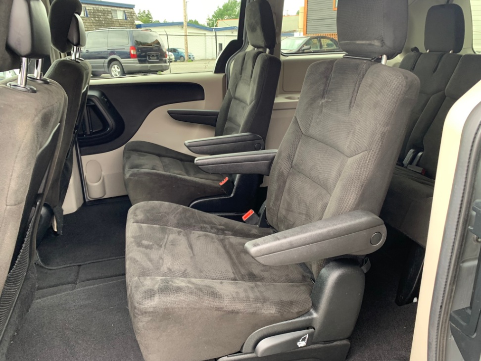 /enixmotorsportltd/2015-Dodge-GrandCaravan-8783978261489367.jpg