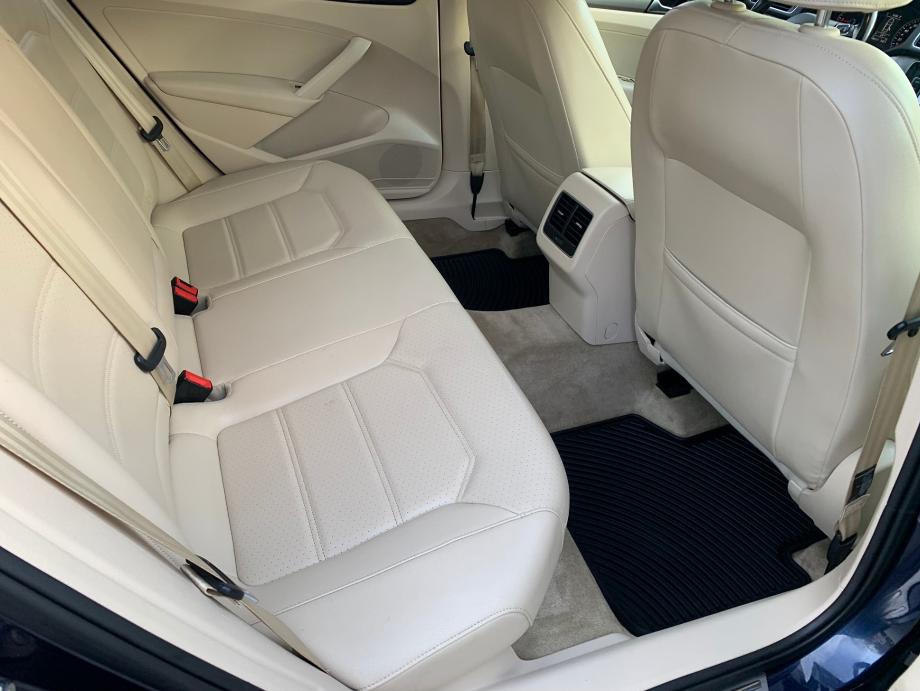 /enixmotorsportltd/2015-Volkswagen-Passat-03226259385486374.jpg