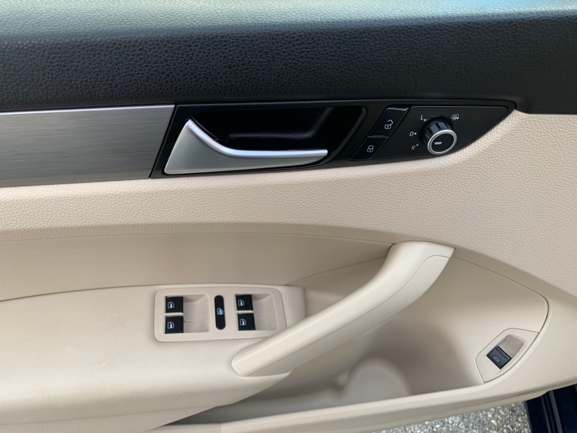 /enixmotorsportltd/2015-Volkswagen-Passat-9438073139983141.jpg