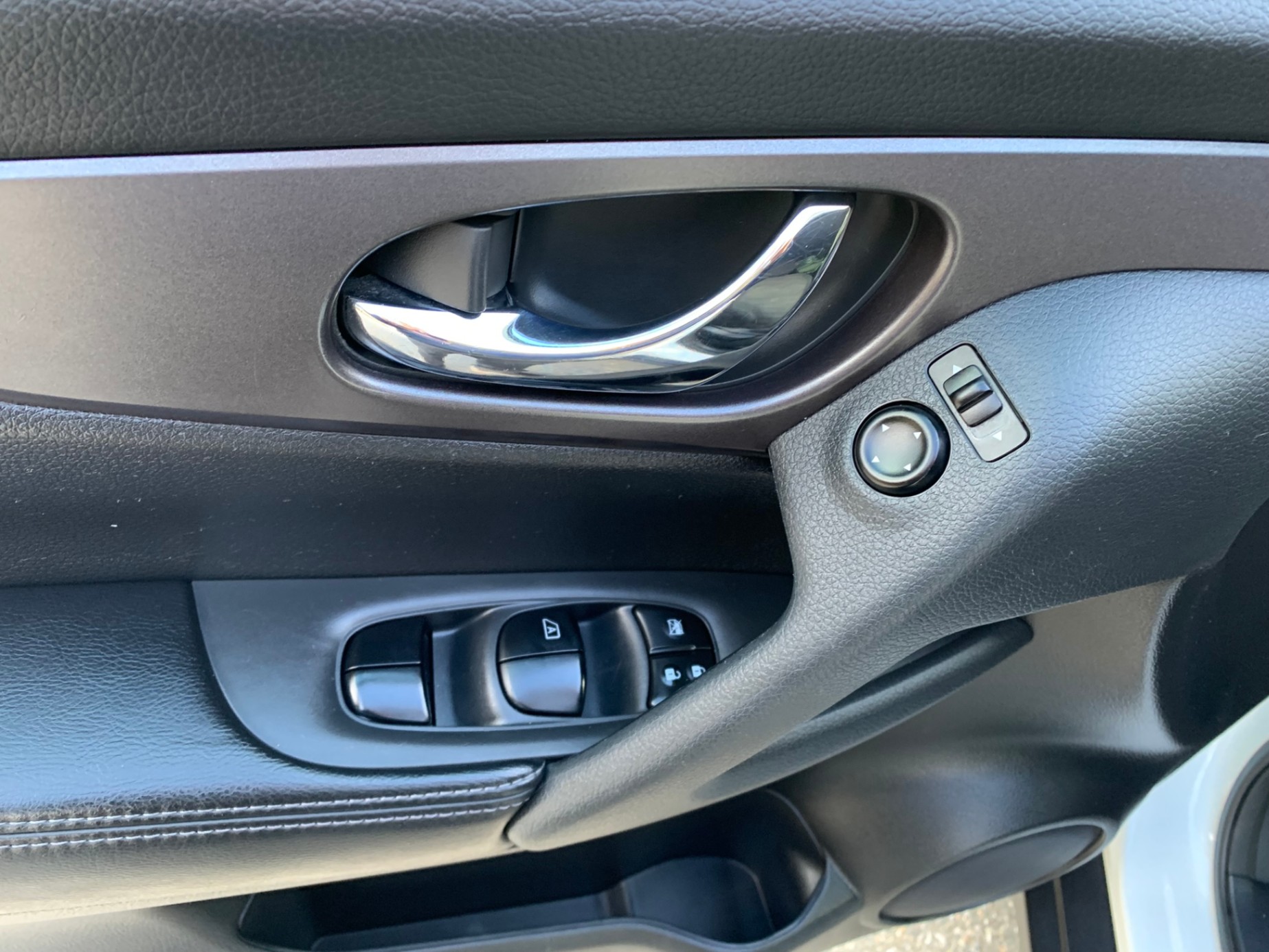 /enixmotorsportltd/2016-Nissan-Rogue-49423921141300187.jpg