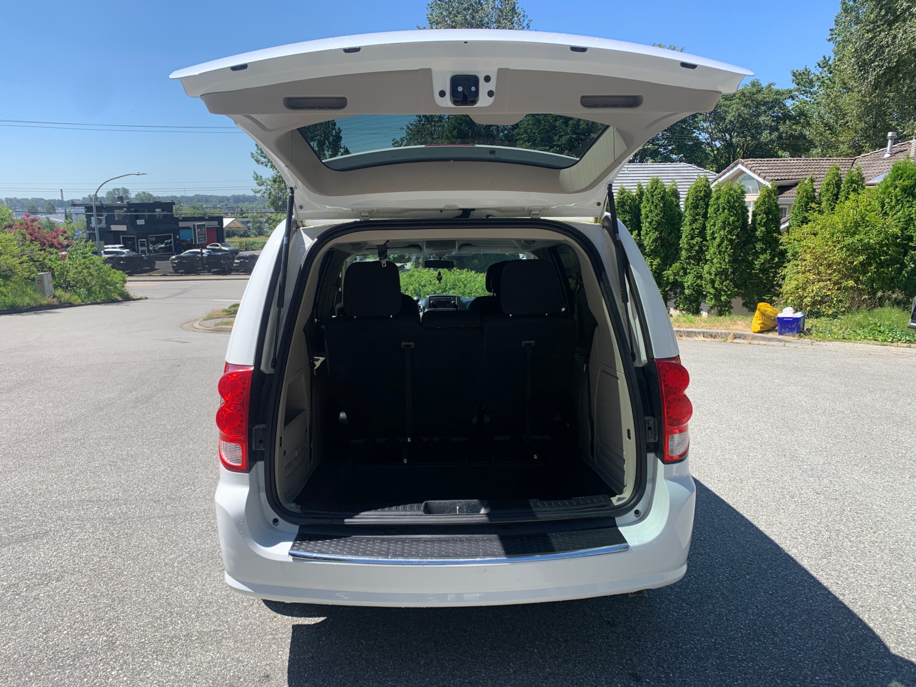 /enixmotorsportltd/2017-Dodge-GrandCaravan-02939882852181852.jpg