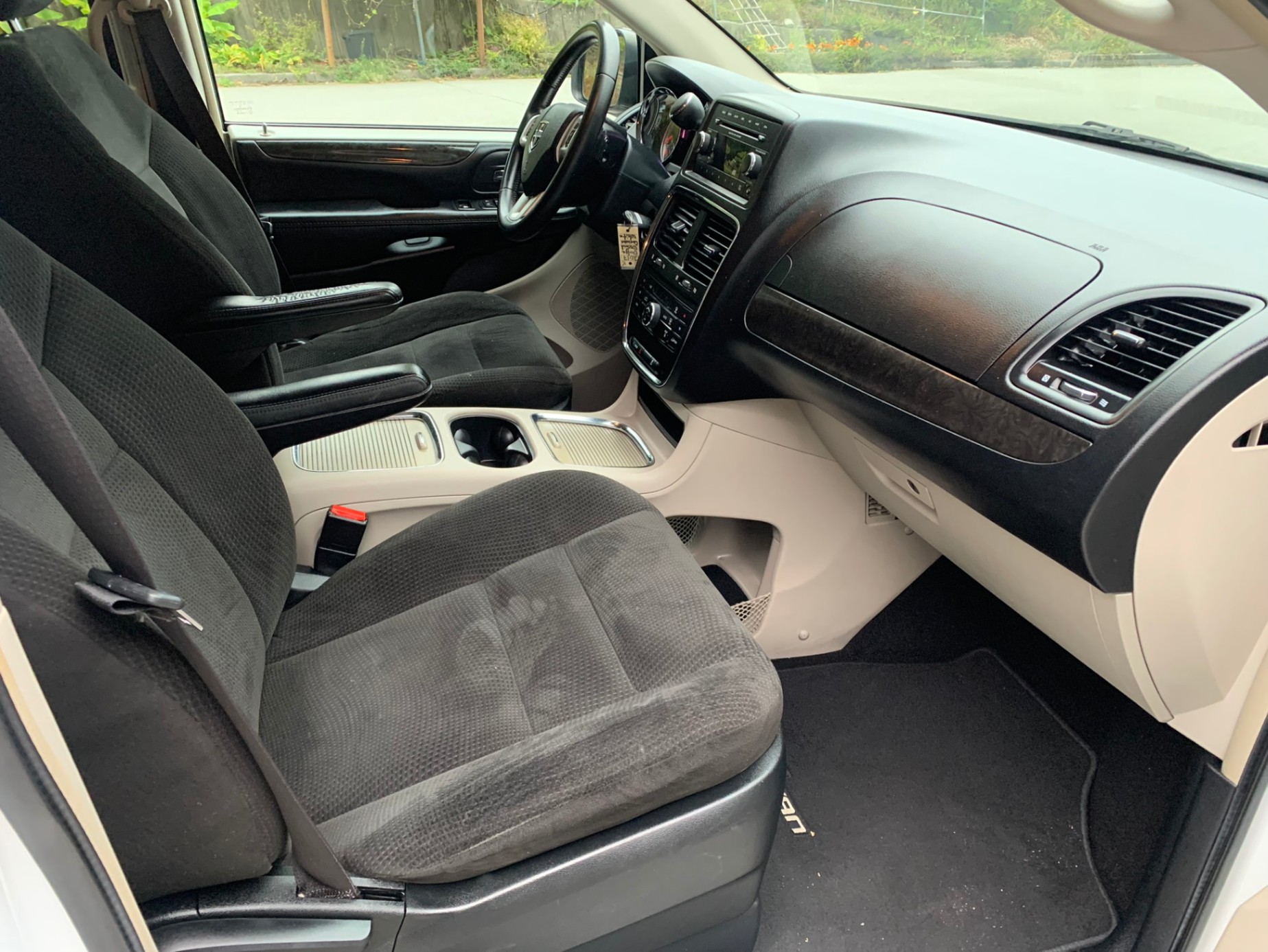 /enixmotorsportltd/2017-Dodge-GrandCaravan-6113336638874041.jpg