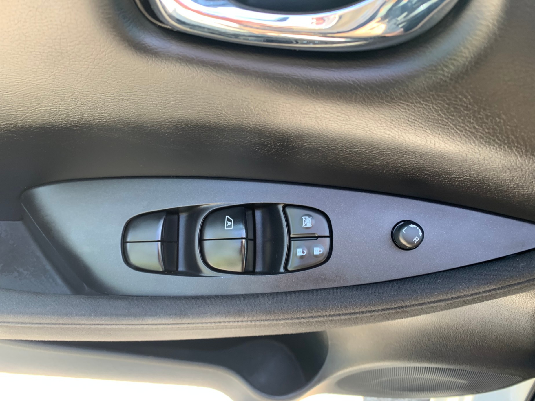/enixmotorsportltd/2017-Nissan-LEAF-5494177439320931.jpg