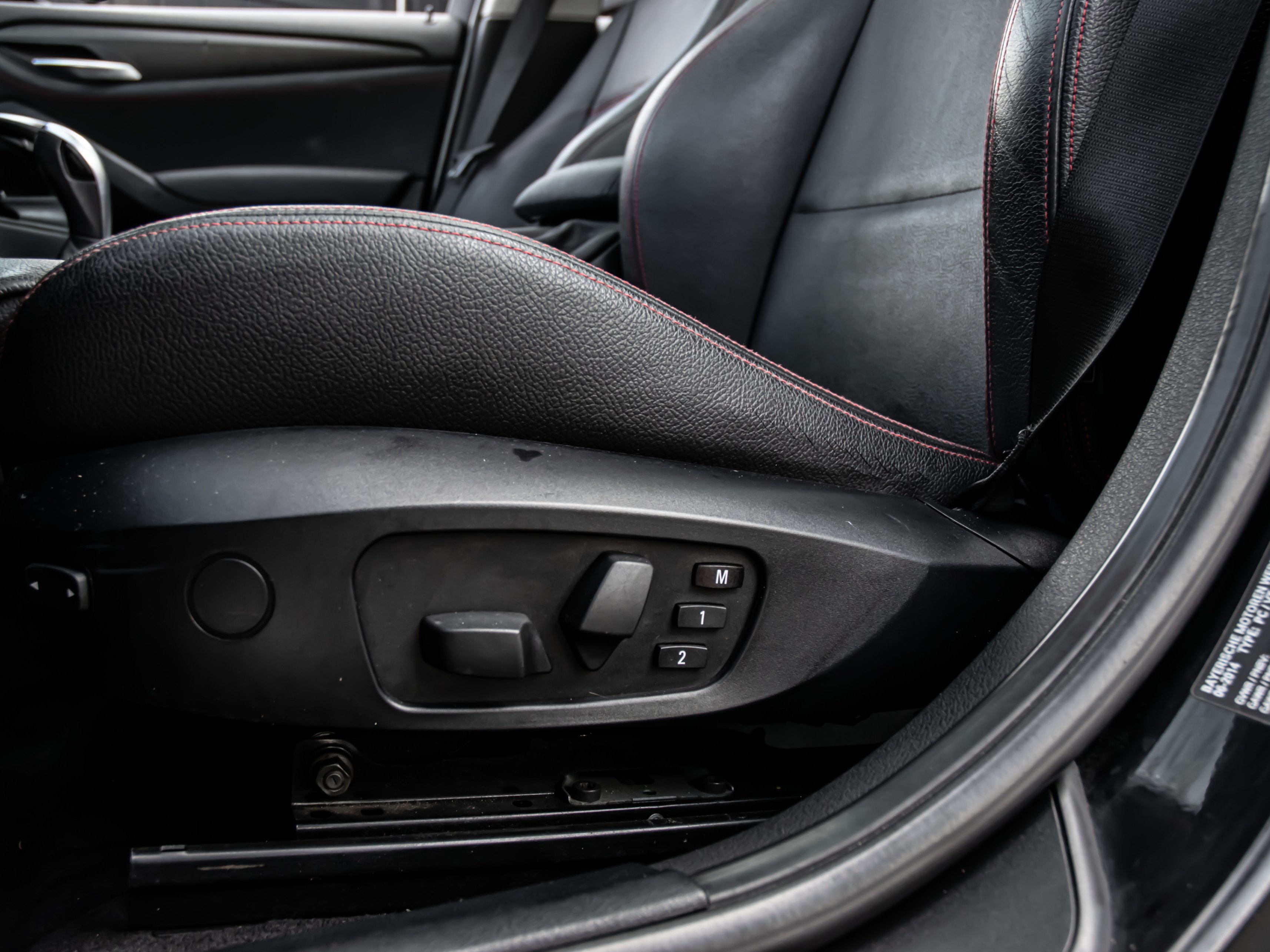 /firstgearmotorcar/2015-BMW-X1-17670597588389425.jpg