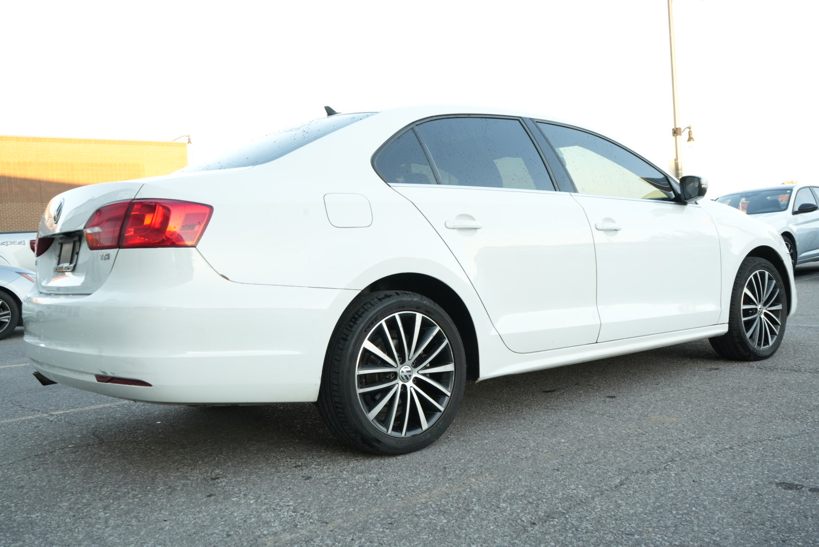 /firstmotors/2014-Volkswagen-Jetta-9052677295064702.jpg