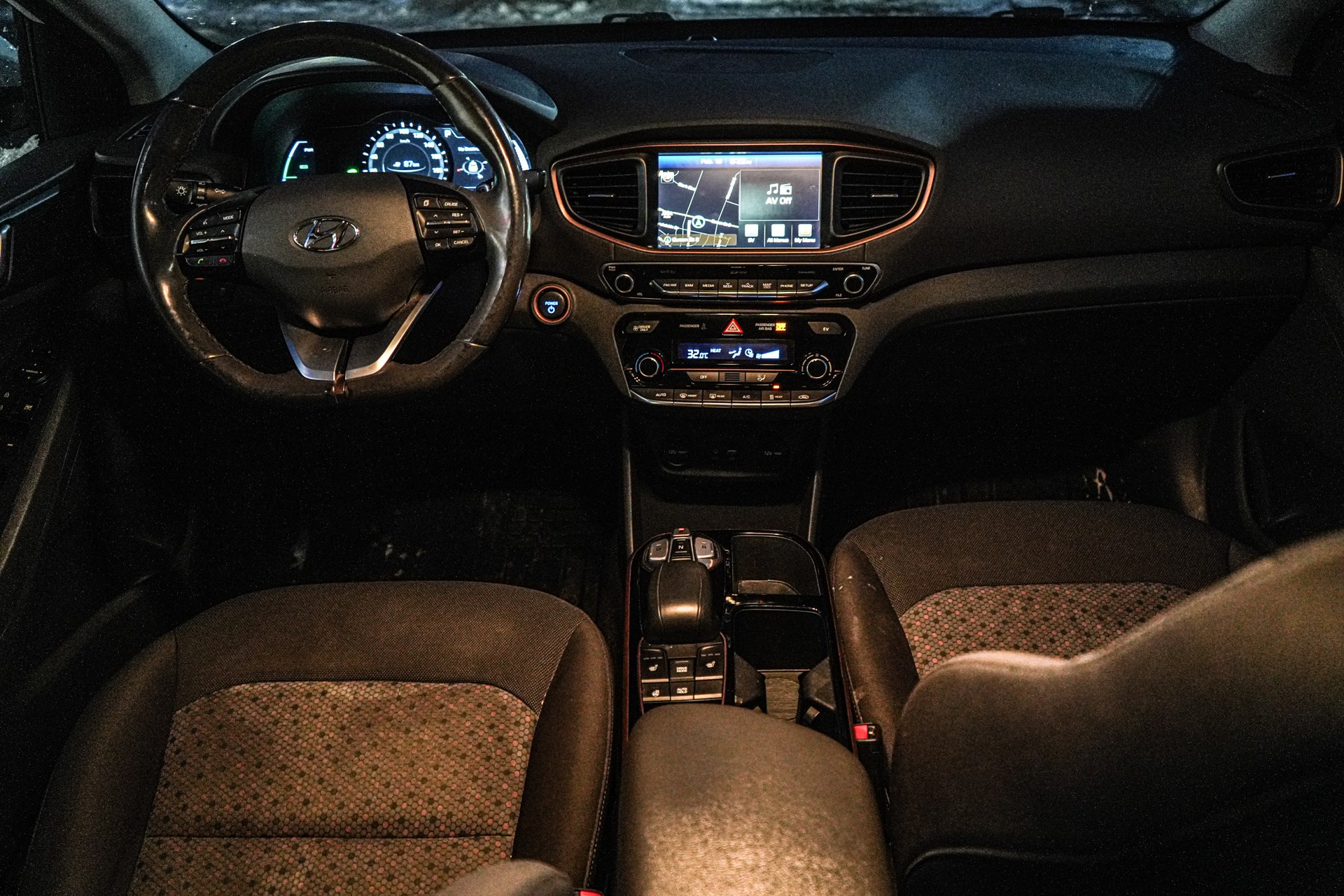 /firstmotors/2017-Hyundai-IoniqElectric-3696787783367619.jpg