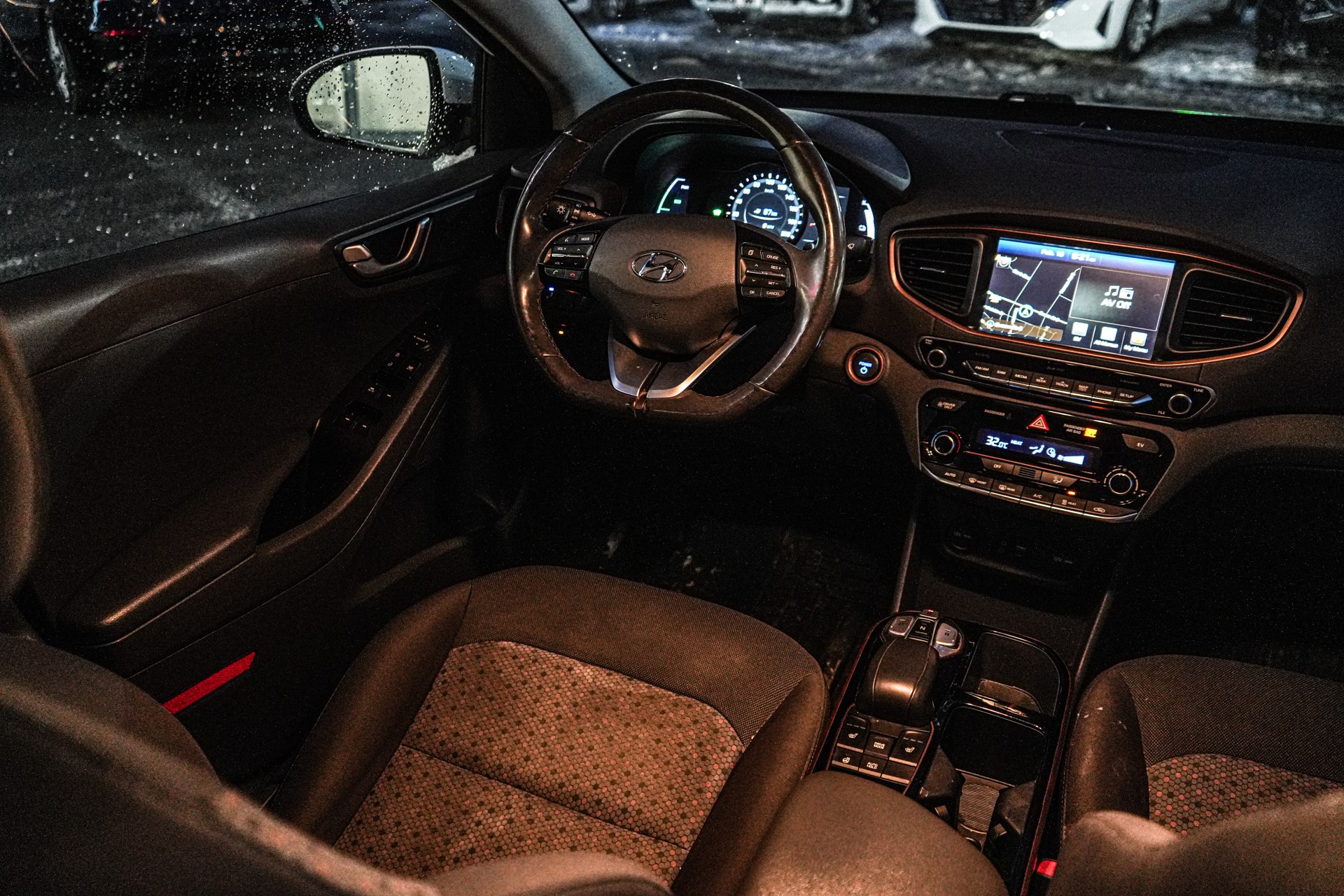 /firstmotors/2017-Hyundai-IoniqElectric-6670471864108503.jpg