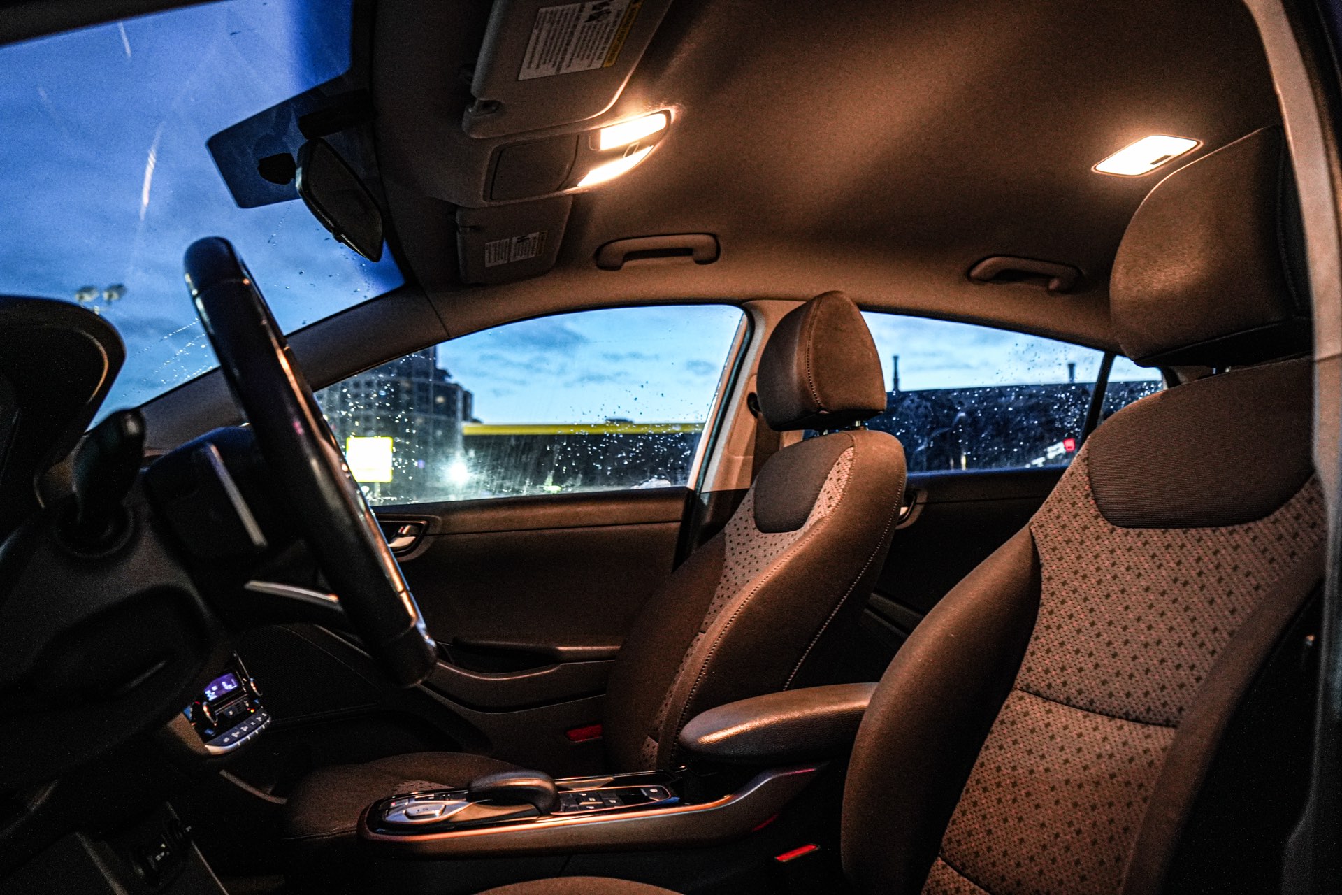 /firstmotors/2017-Hyundai-IoniqElectric-6751949485351467.jpg