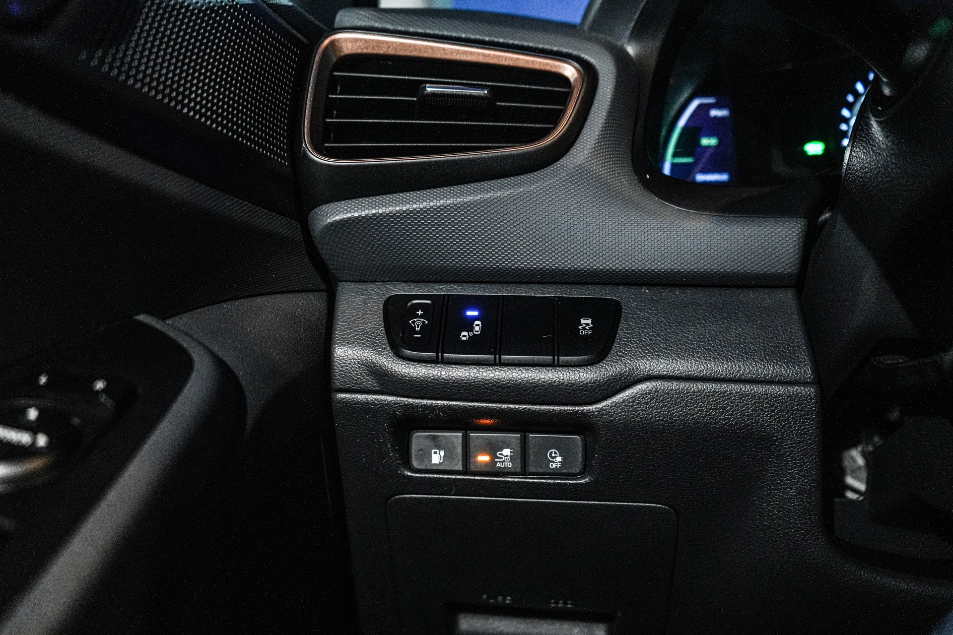 /firstmotors/2017-Hyundai-IoniqElectric-7050097233990753.jpg
