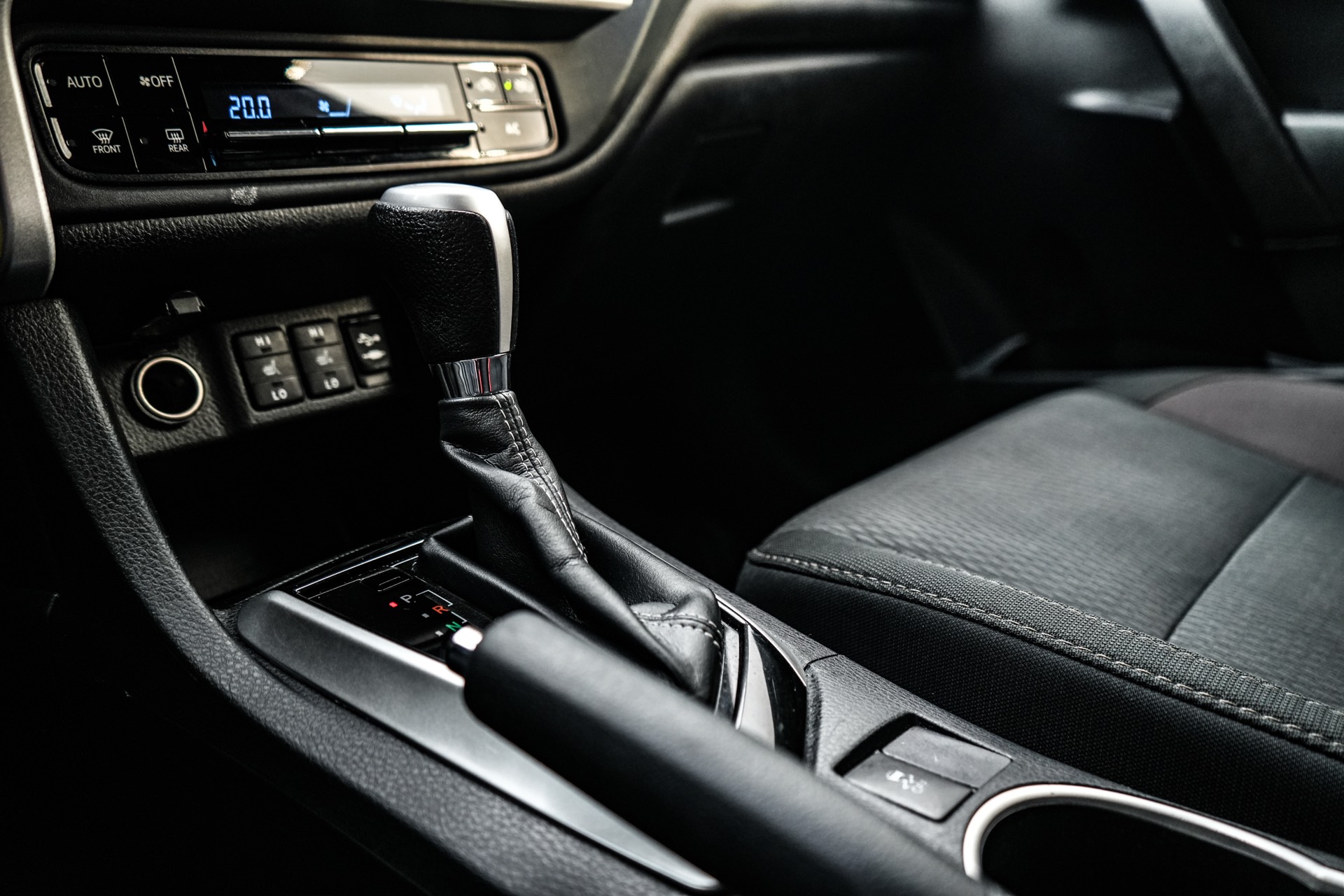 /firstmotors/2018-Toyota-Corolla-7106402219651227.jpg