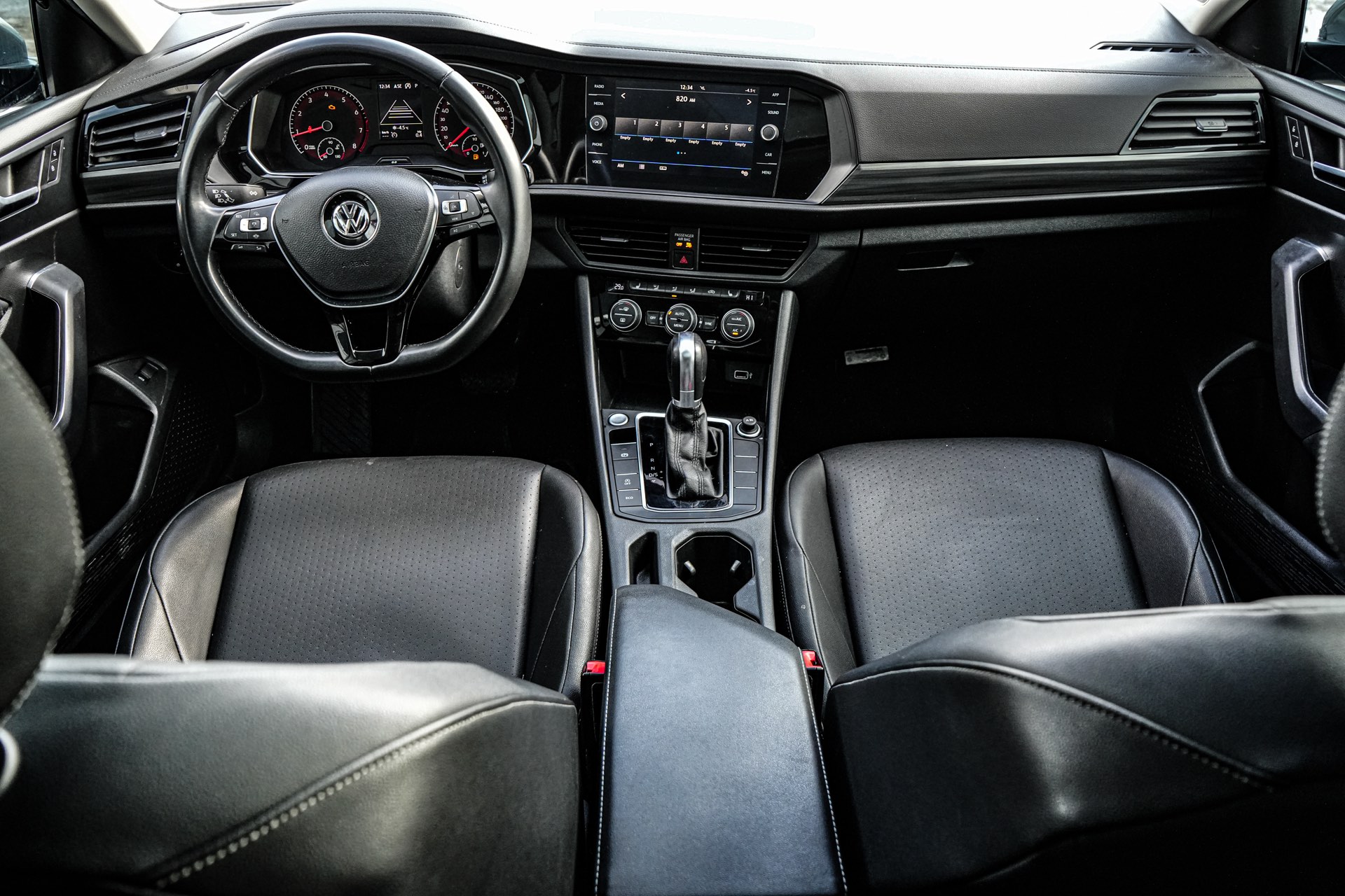 /firstmotors/2019-Volkswagen-Jetta-3343112108409618.jpg