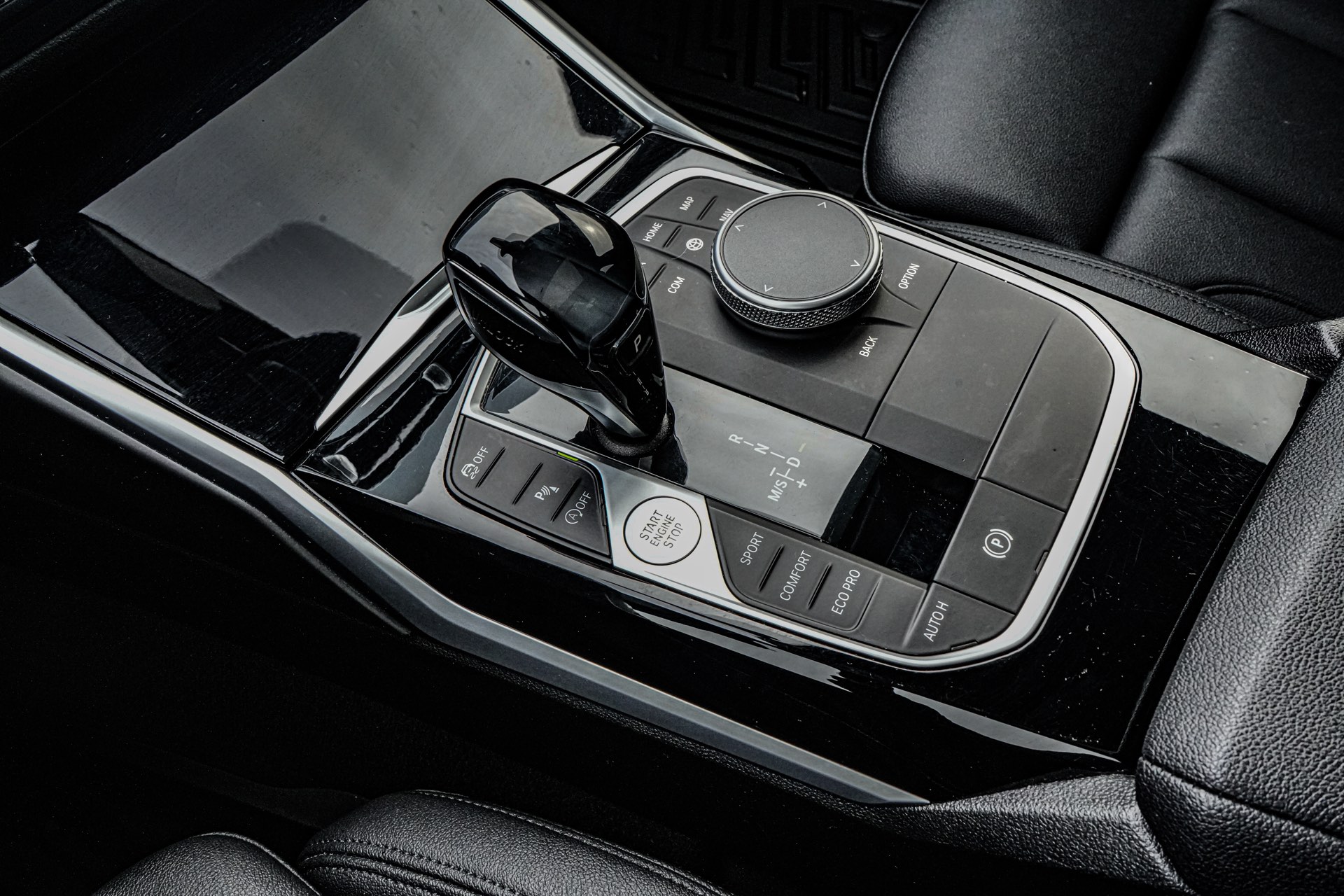 /firstmotors/2020-BMW-3Series-16657638592272495.jpg