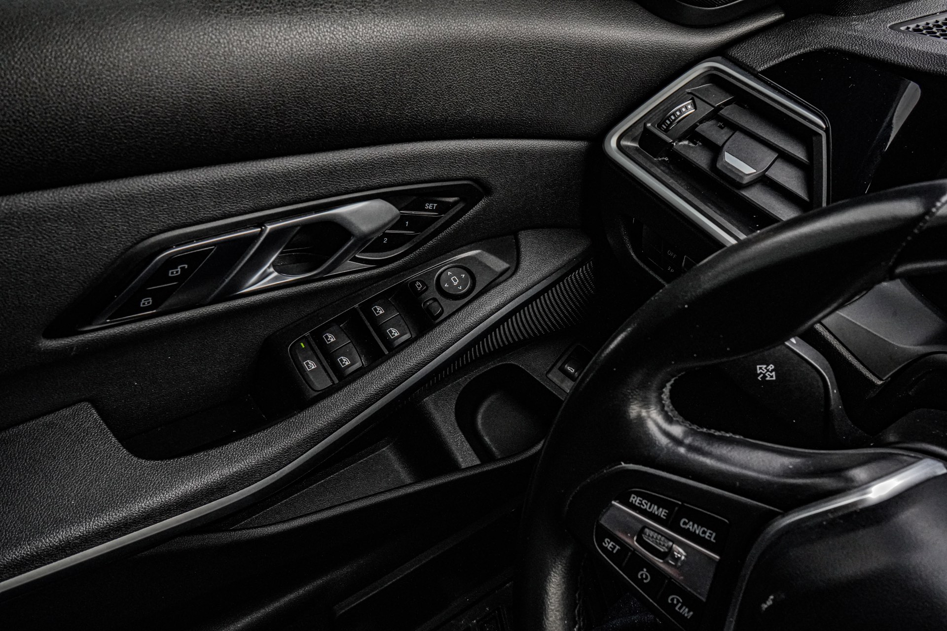 /firstmotors/2020-BMW-3Series-5384620569942562.jpg