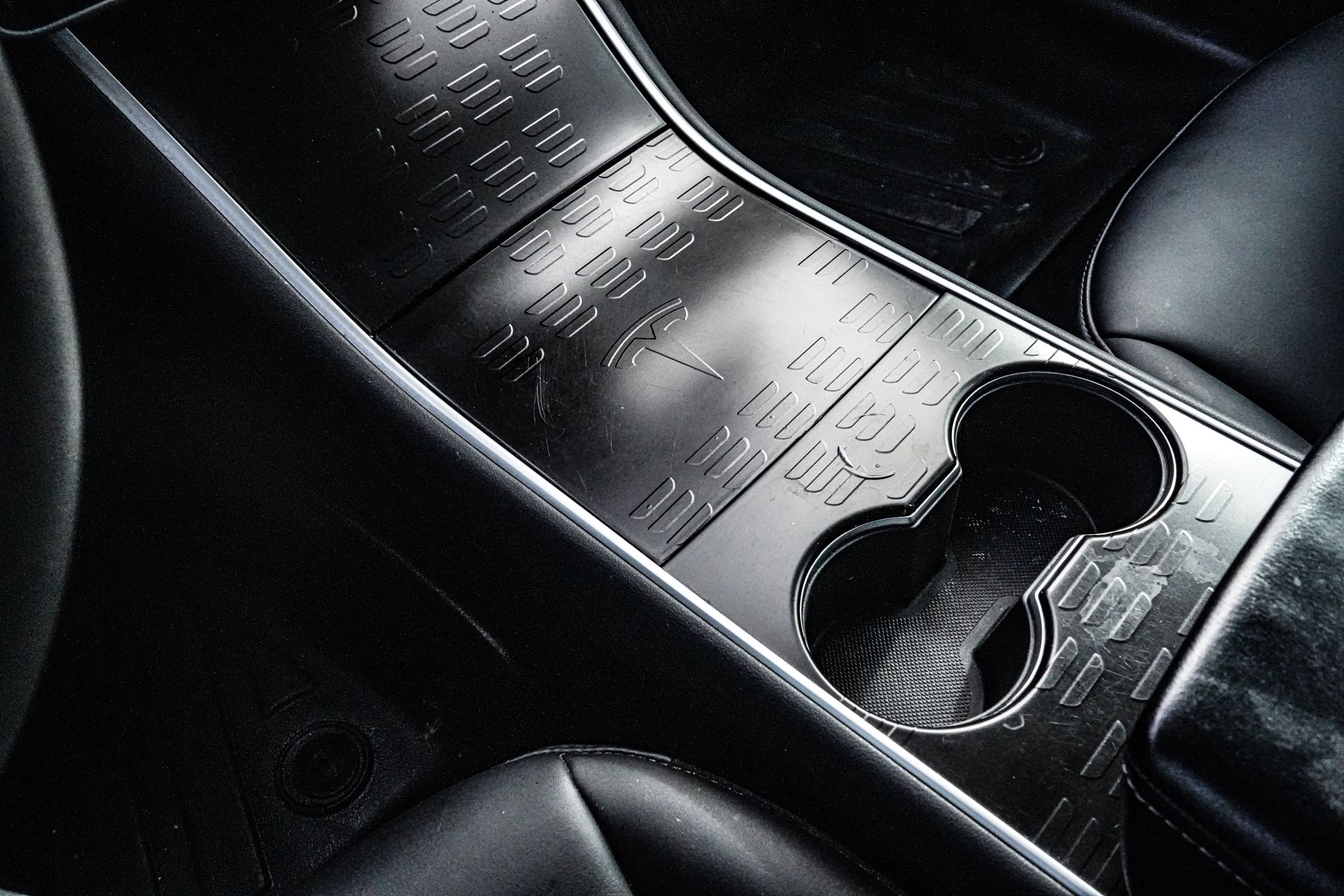 /firstmotors/2020-Tesla-Model3-21253199401740752.jpg