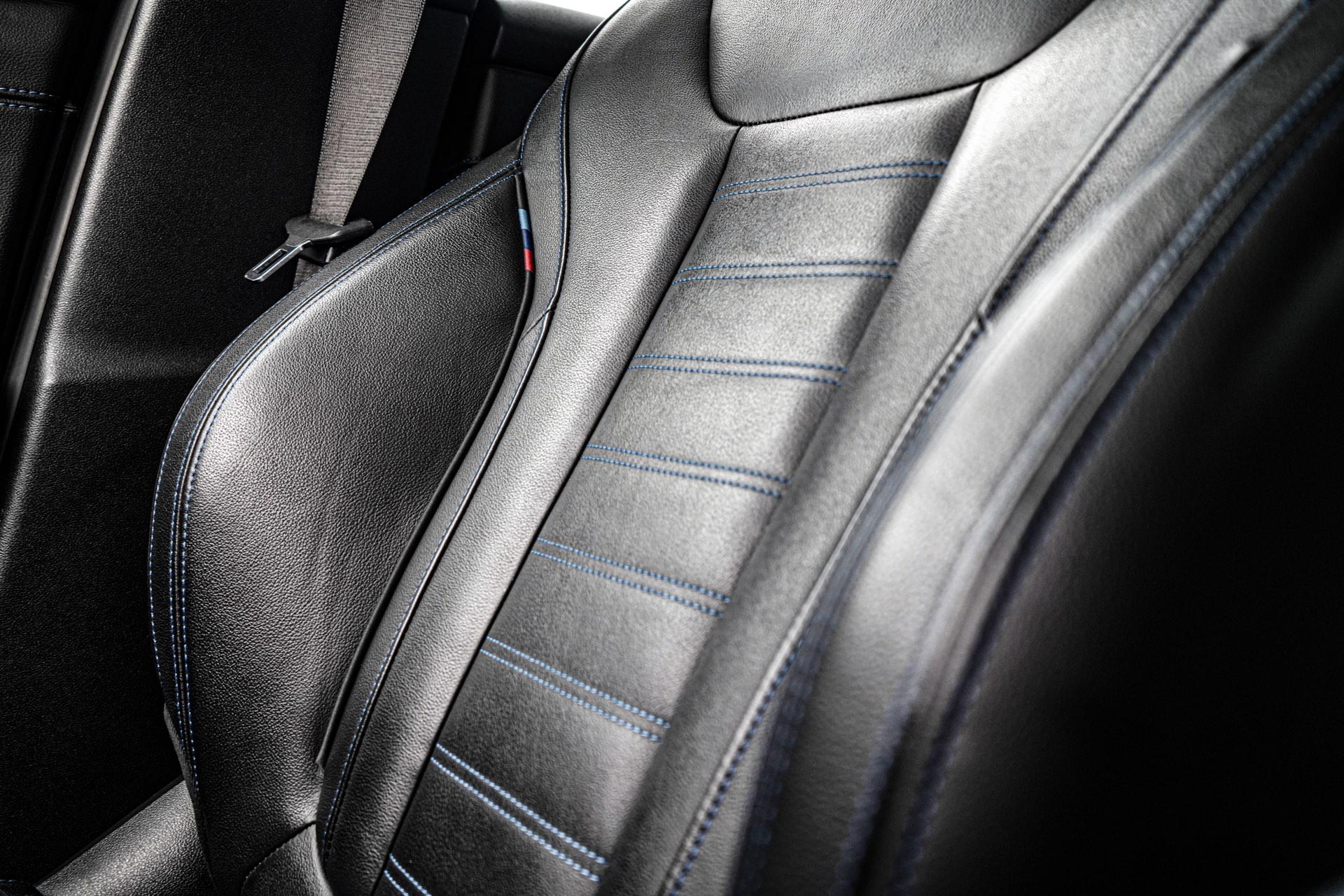 /firstmotors/2021-BMW-3Series-003032404598064753.jpg