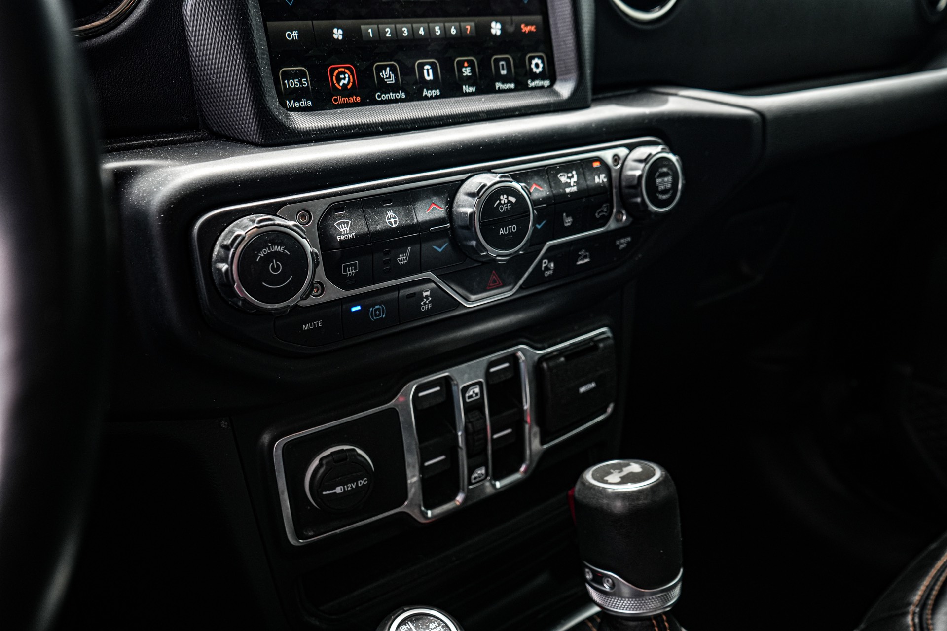 /firstmotors/2021-Jeep-Wrangler4xe-37686540445327155.jpg