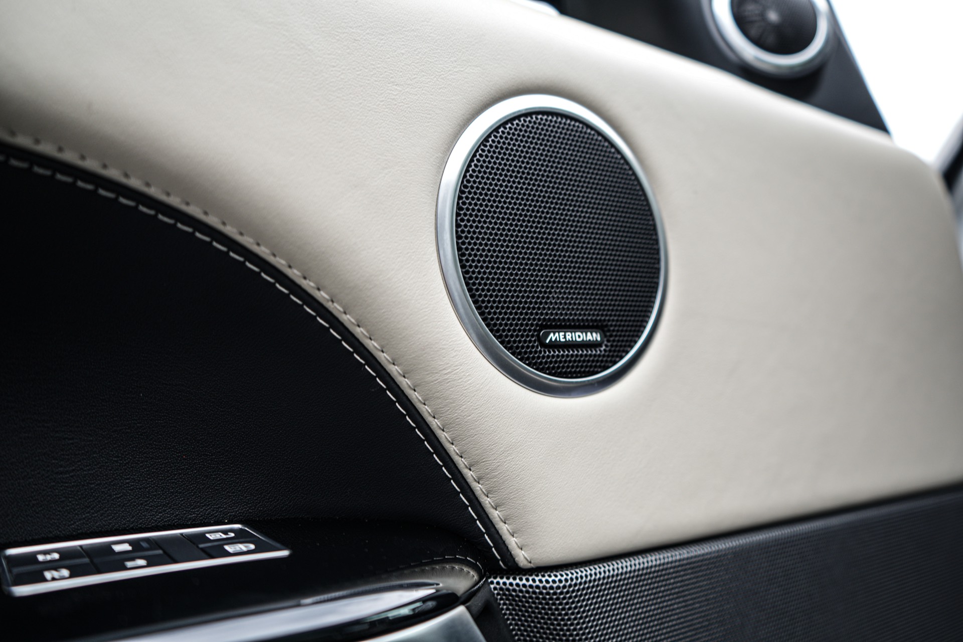 /firstmotors/2021-LandRover-RangeRover-3025529916726777.jpg