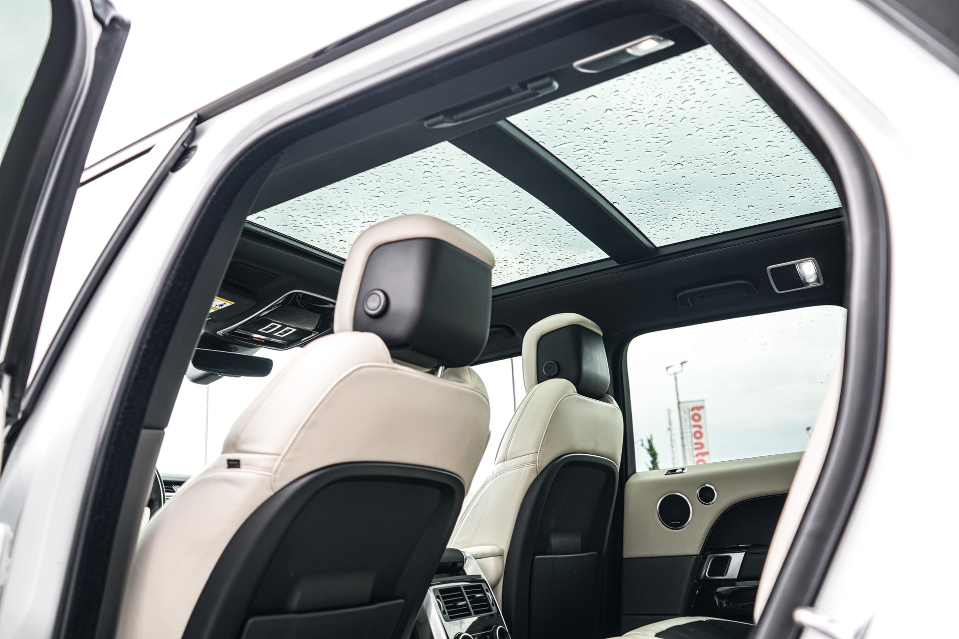 /firstmotors/2021-LandRover-RangeRover-36354809800073773.jpg