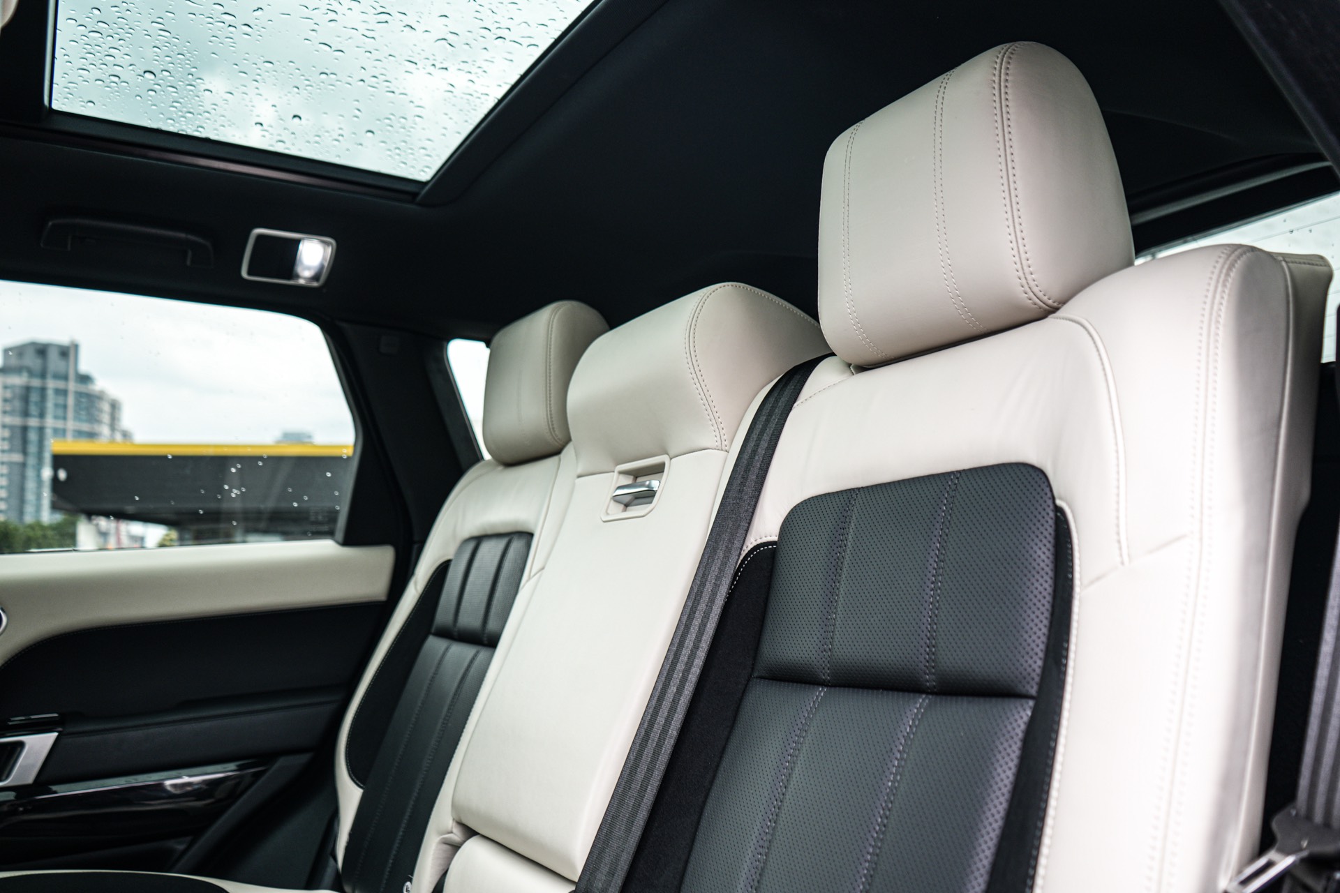 /firstmotors/2021-LandRover-RangeRover-3833043989059308.jpg
