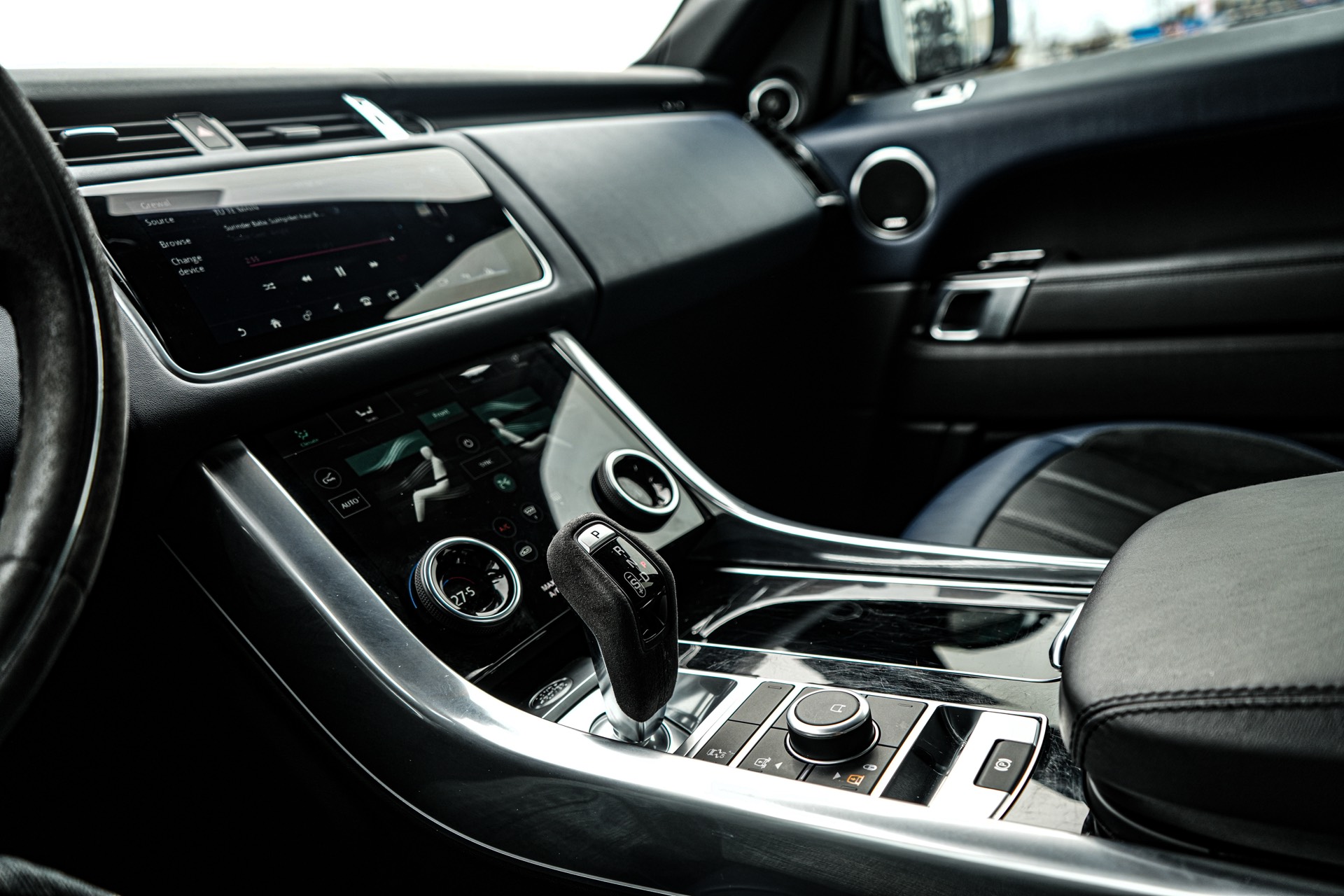/firstmotors/2021-LandRover-RangeRover-5213393979198815.jpg
