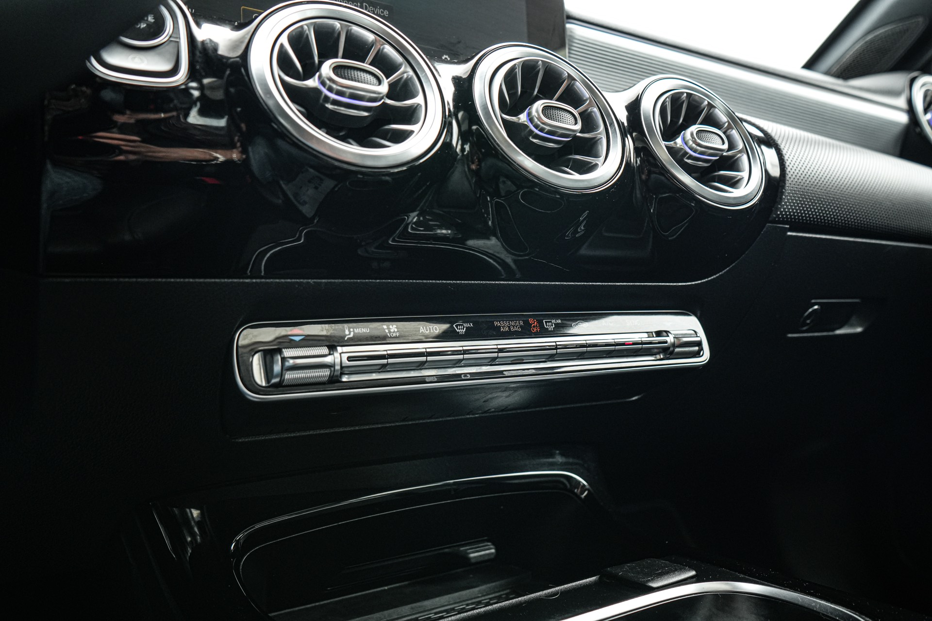 /firstmotors/2021-Mercedes-Benz-A-Class-9838215078278472.jpg