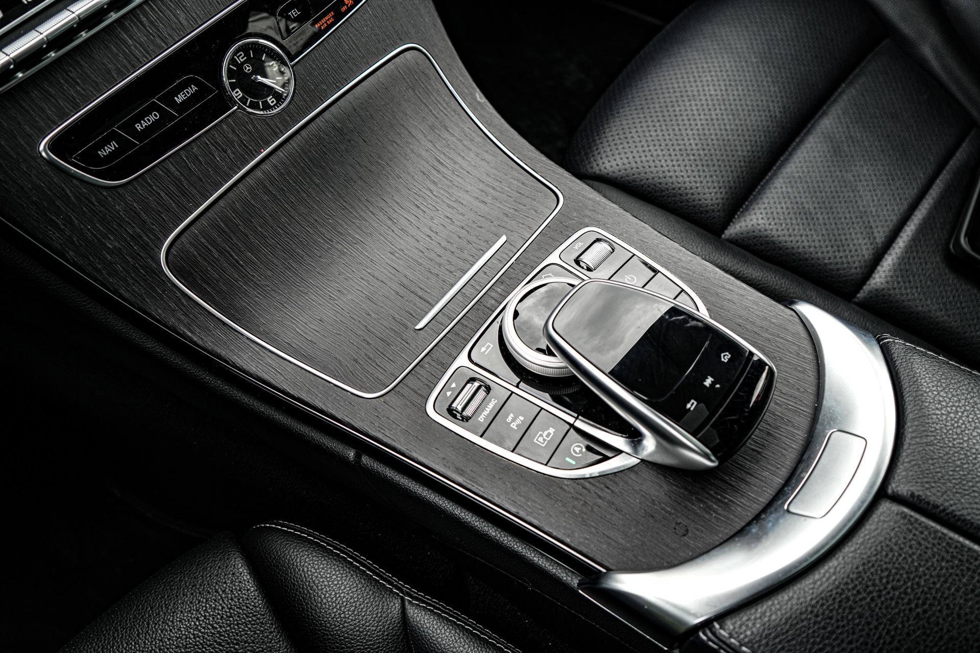 /firstmotors/2021-Mercedes-Benz-C-Class-2798317643034822.jpg