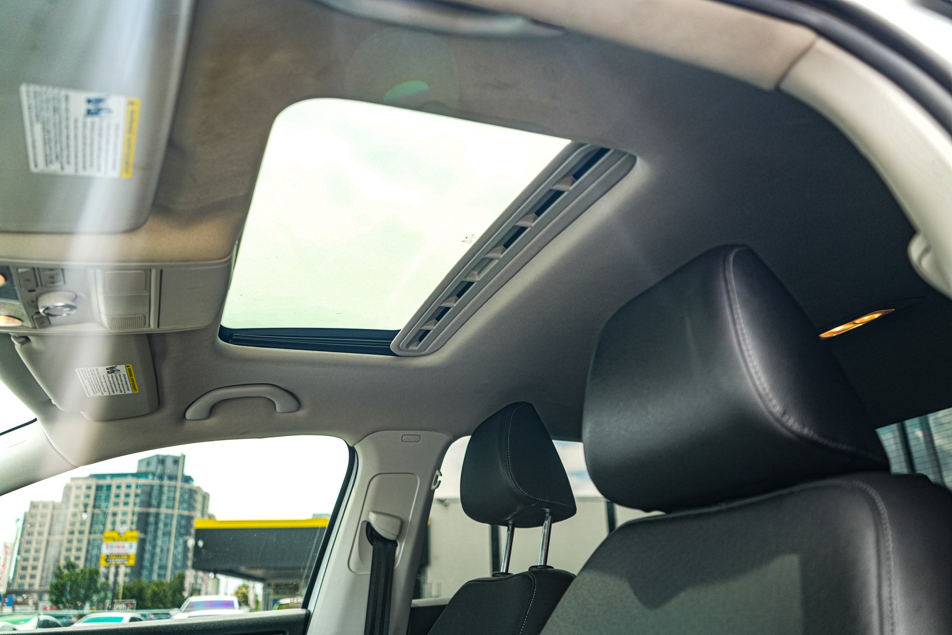/firstmotors/2021-Volkswagen-Passat-2232714196384924.jpg