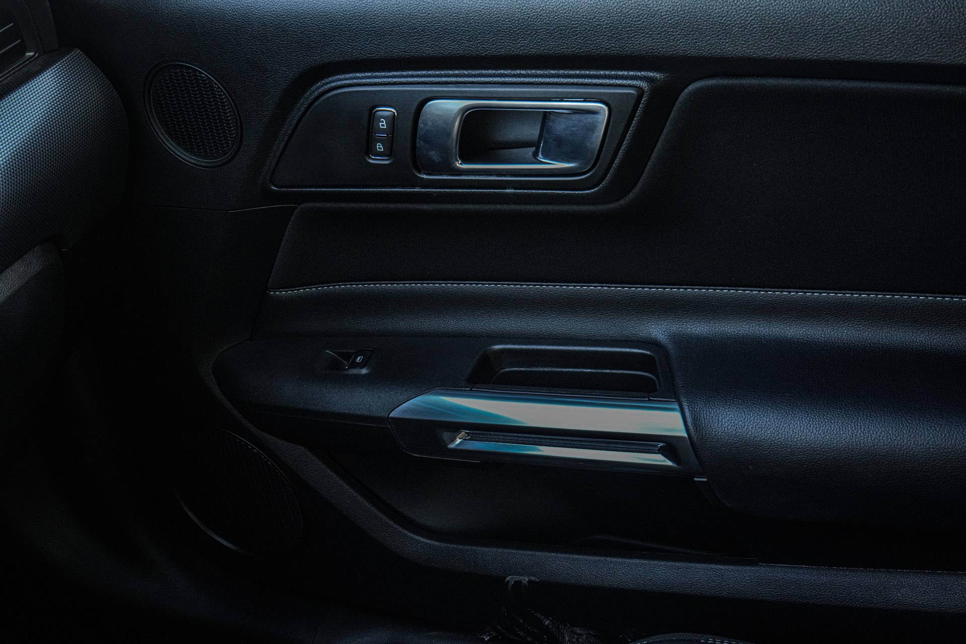/firstmotors/2022-Ford-Mustang-5487310603188411.jpg