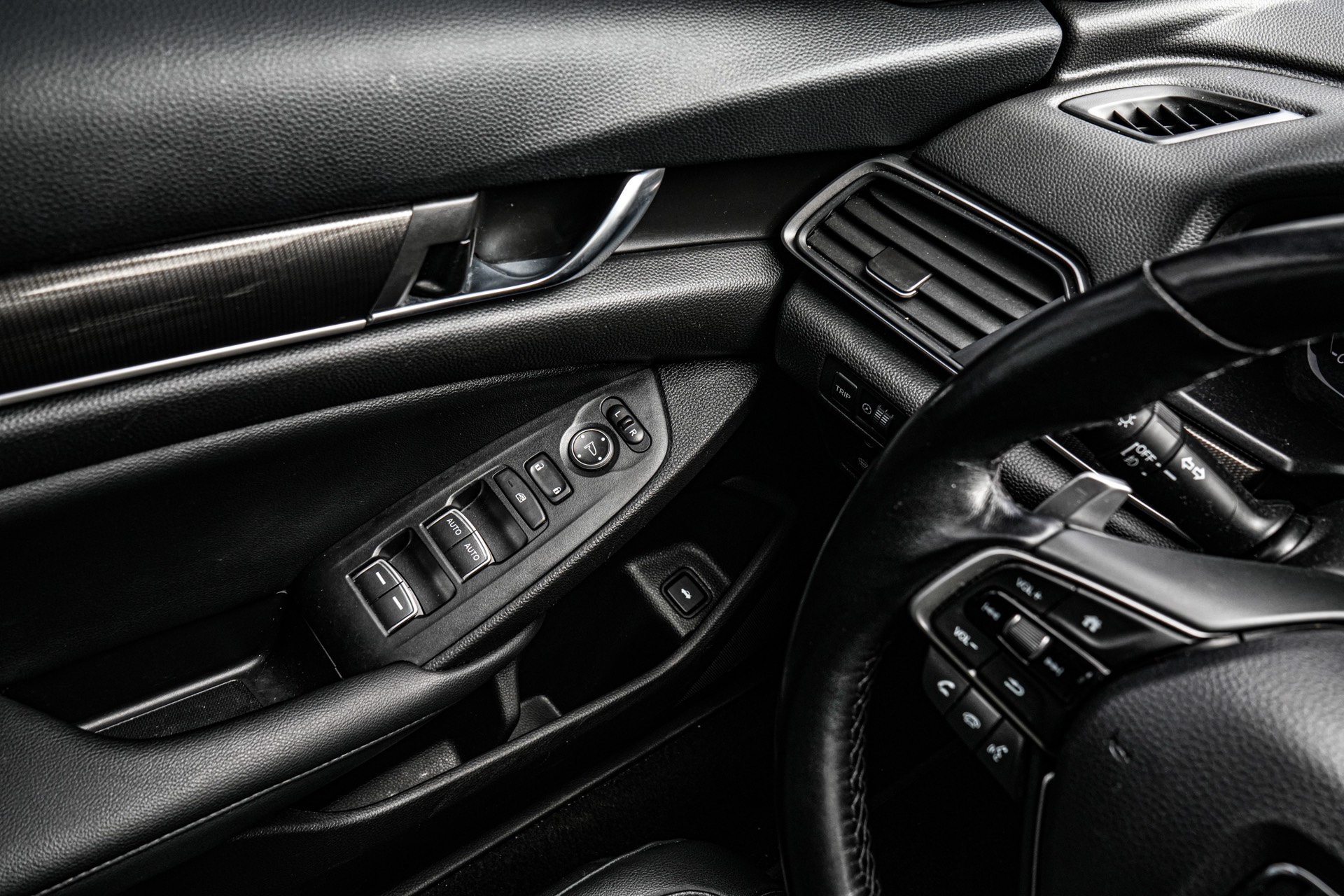 /firstmotors/2022-Honda-Accord-33044333964008077.jpg