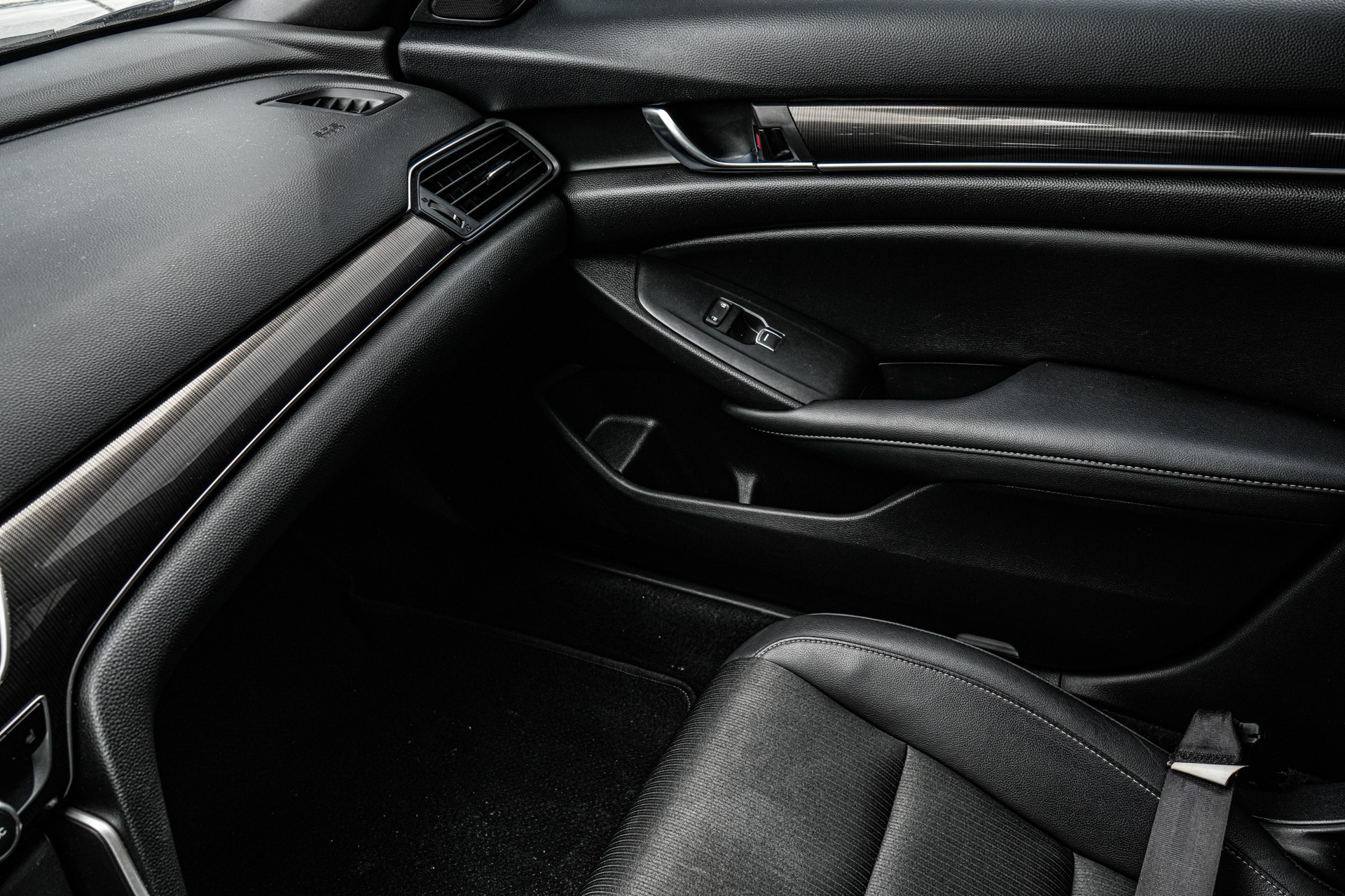 /firstmotors/2022-Honda-Accord-8574118700257893.jpg