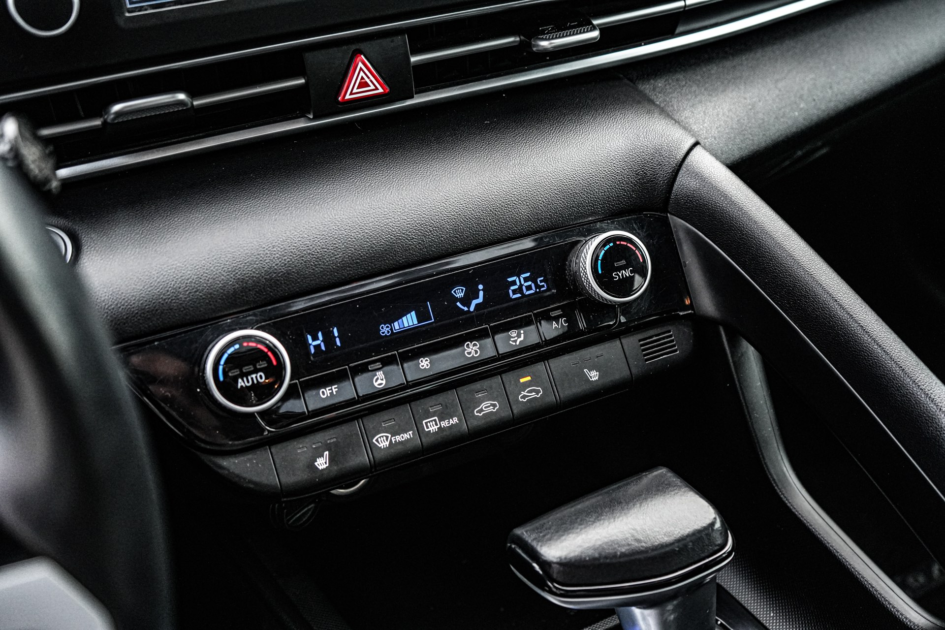 /firstmotors/2022-Hyundai-Elantra-04412124982898935.jpg