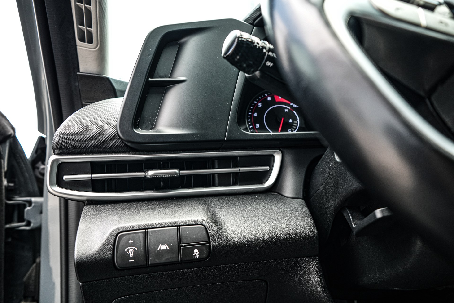 /firstmotors/2022-Hyundai-Elantra-18111599569997305.jpg
